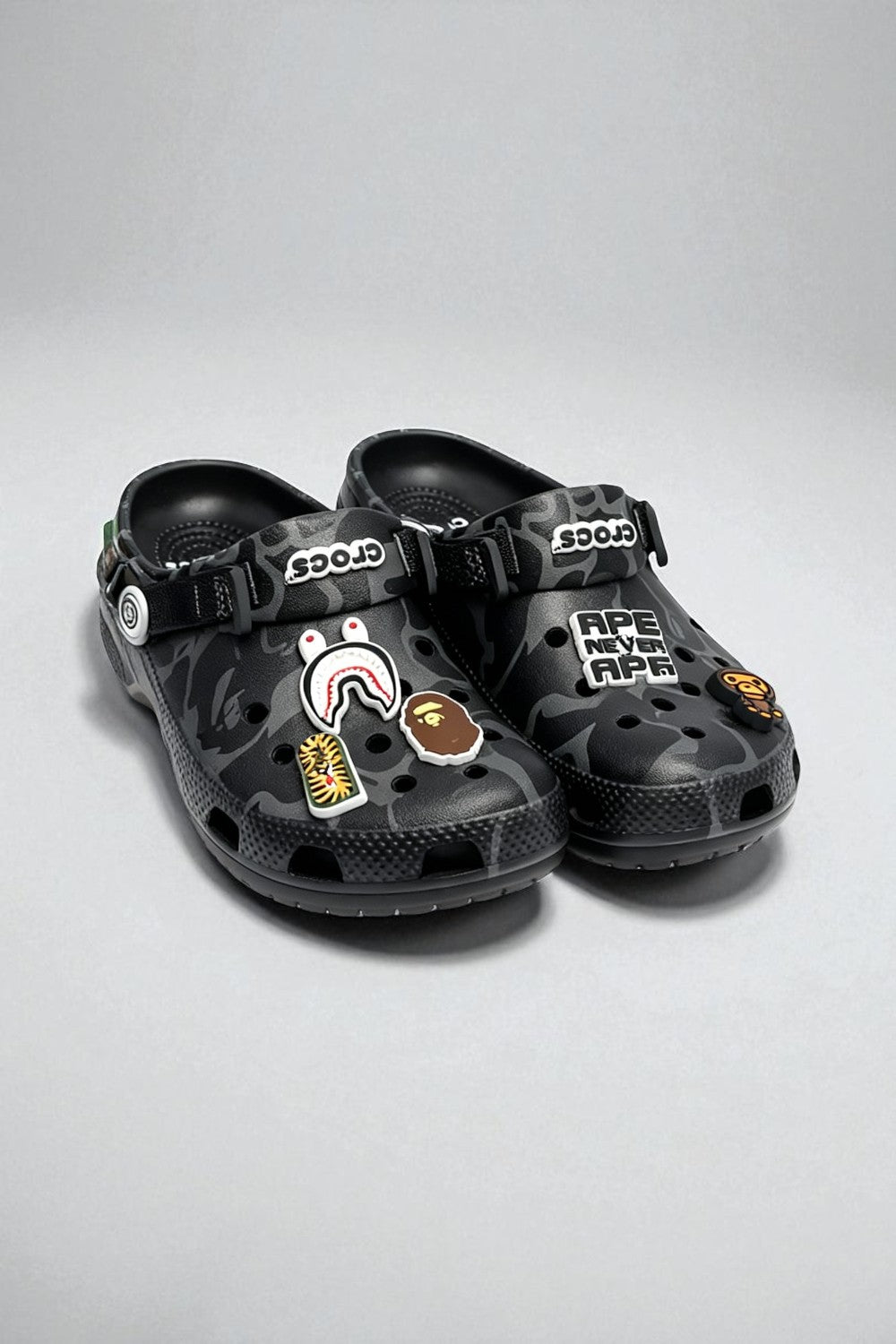 Crocs X A Bathing Ape ABC
Camo Black (Friends & Family)