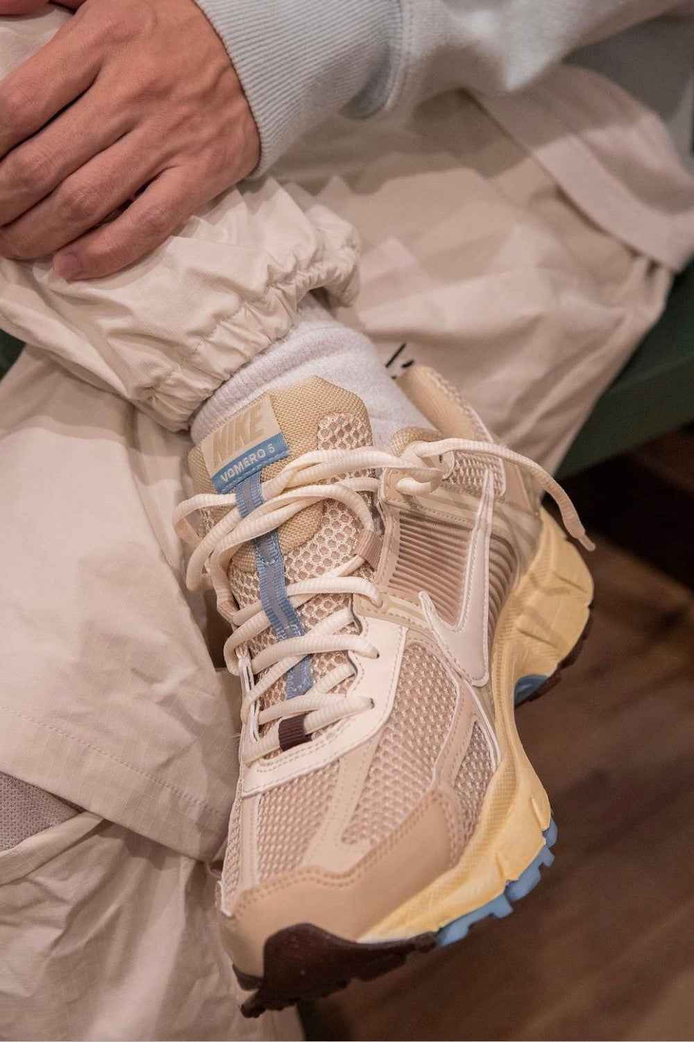 Nike Zoom Vomero 5 Oatmeal - MAGIC CITY