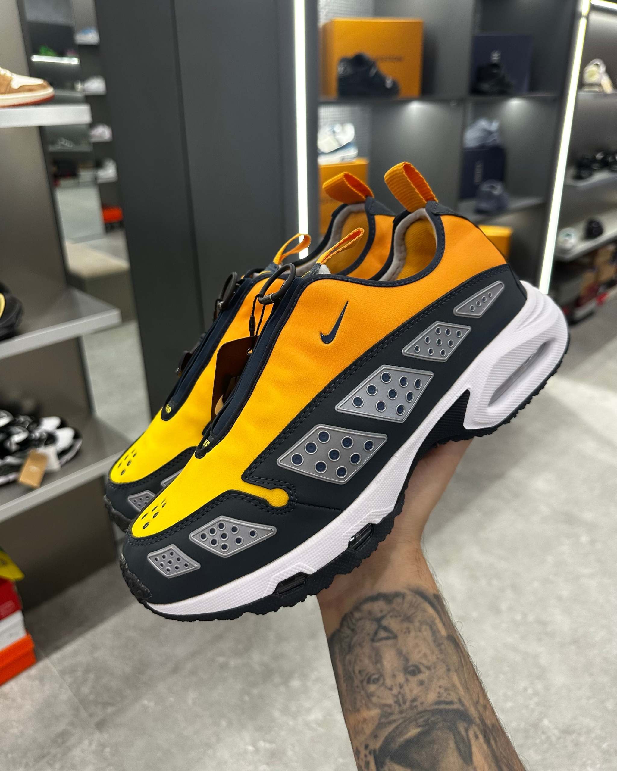 AıR Max SNDR 'Canyon Gold and Deep Ocean' - MAGIC CITY