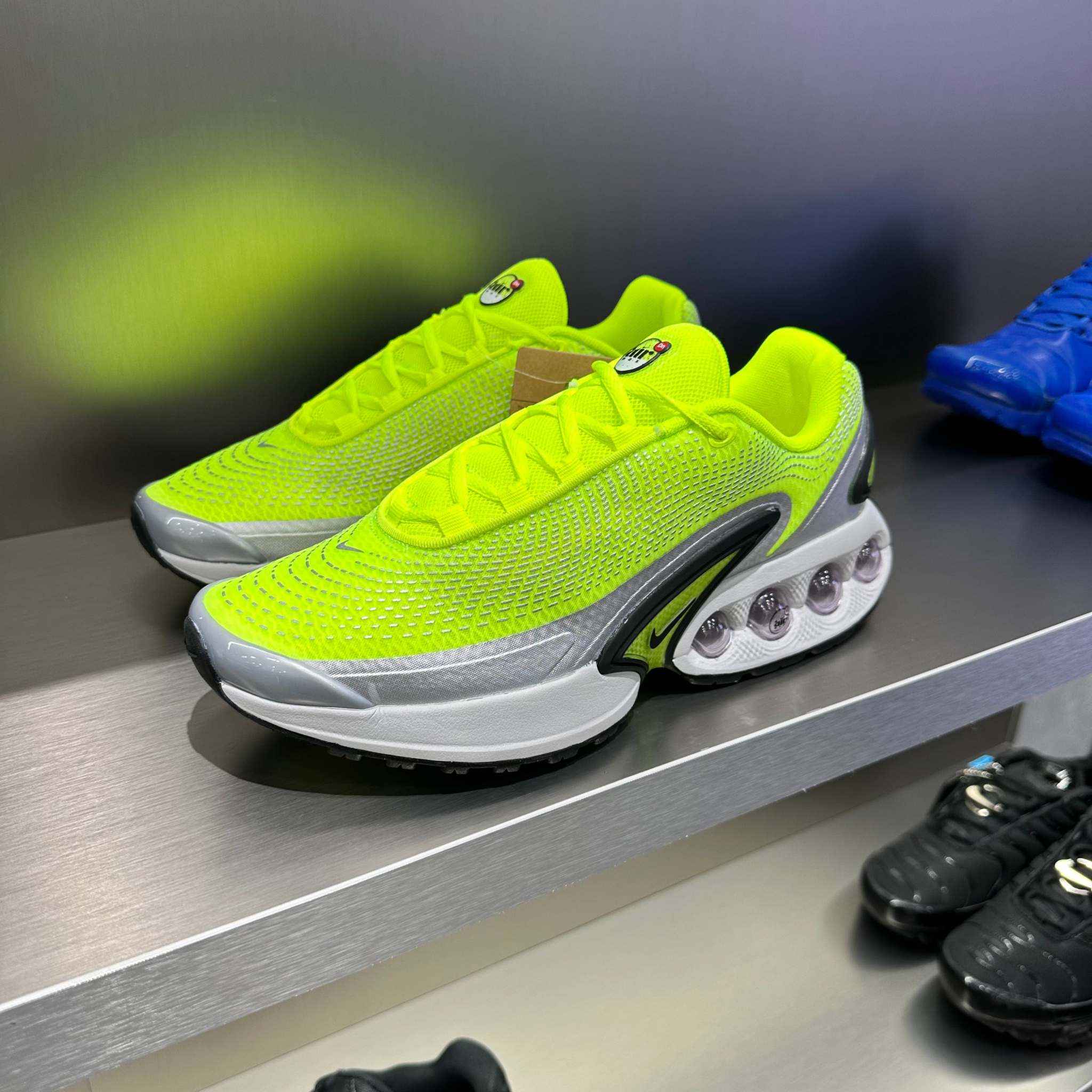 Nike Air Max DN Volt Black Volt Glow - MAGIC CITY