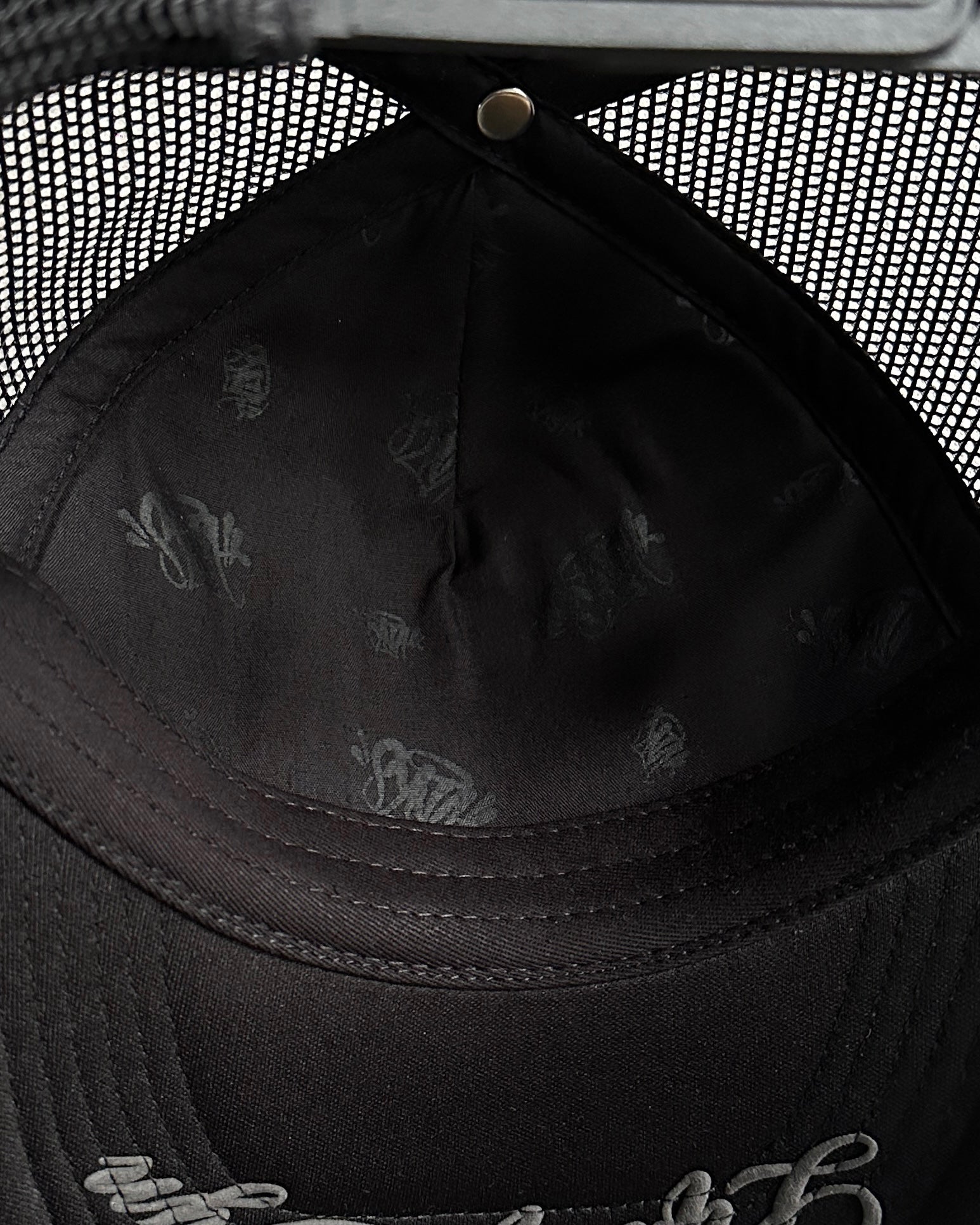 Syna World Rope Trucker Hat – BLACK
