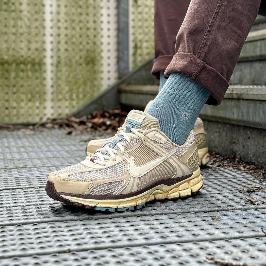 Nike Zoom Vomero 5 Oatmeal