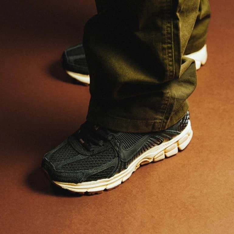 Nike Vomero 5 Black Sesam