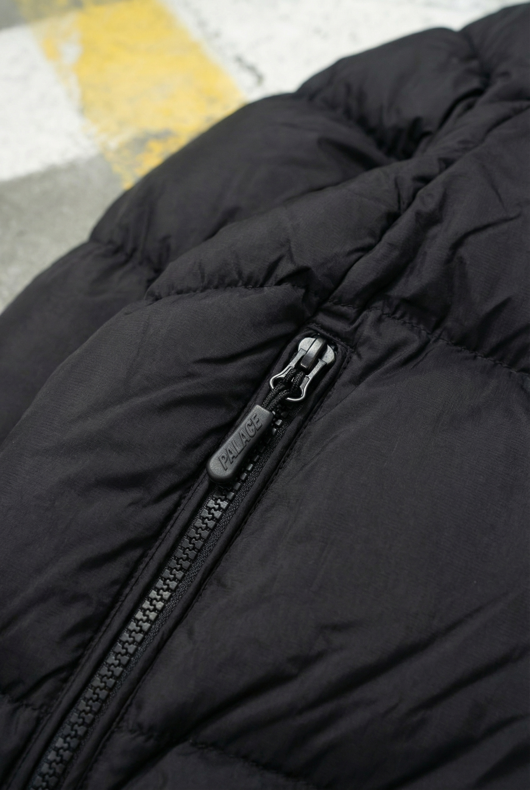 PALACE PERTEX FROST BALACLAVA PUFFA - Balck