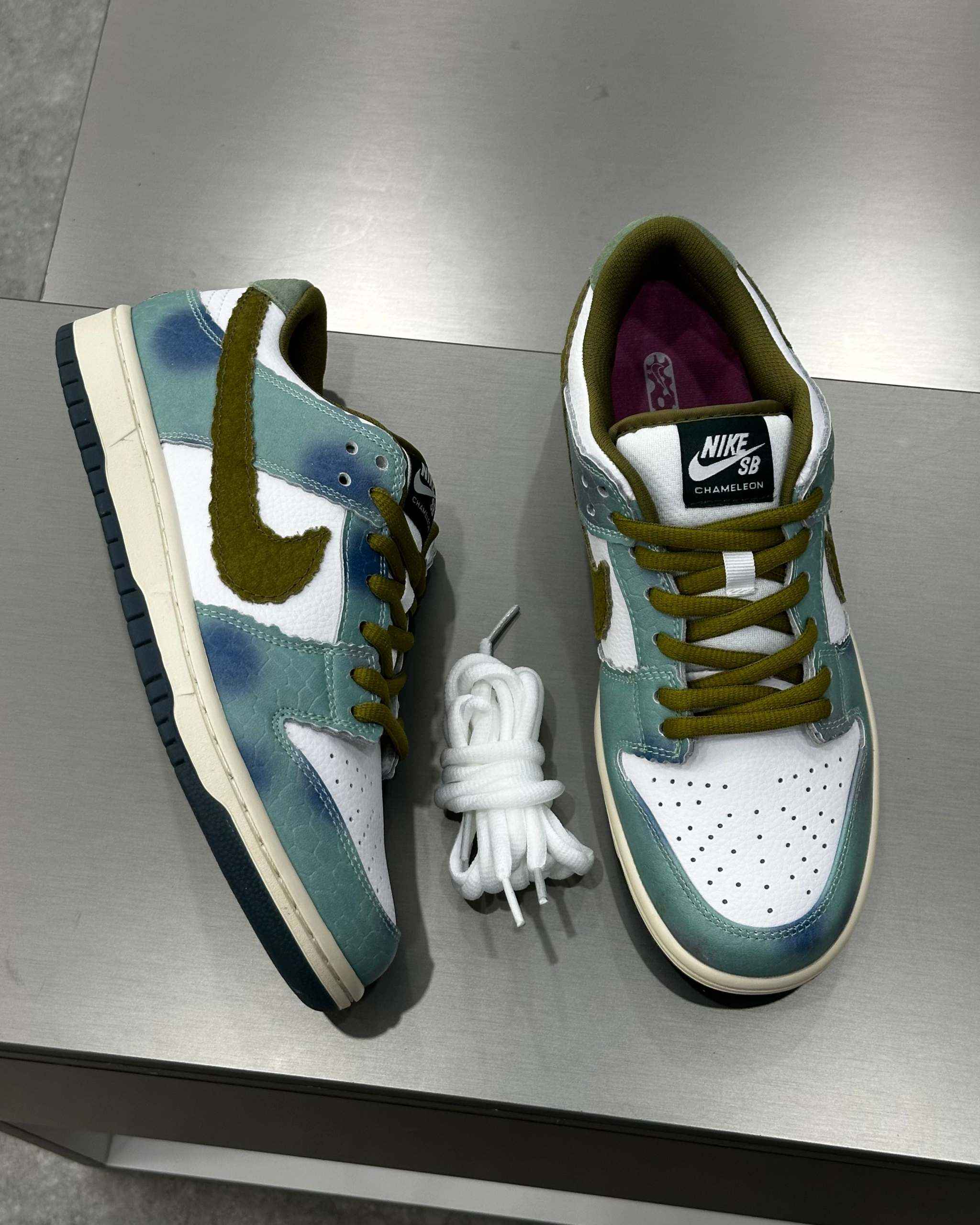 NÍKE SB Dunk Low Alexis Sablone Chameleon - MAGIC CITY