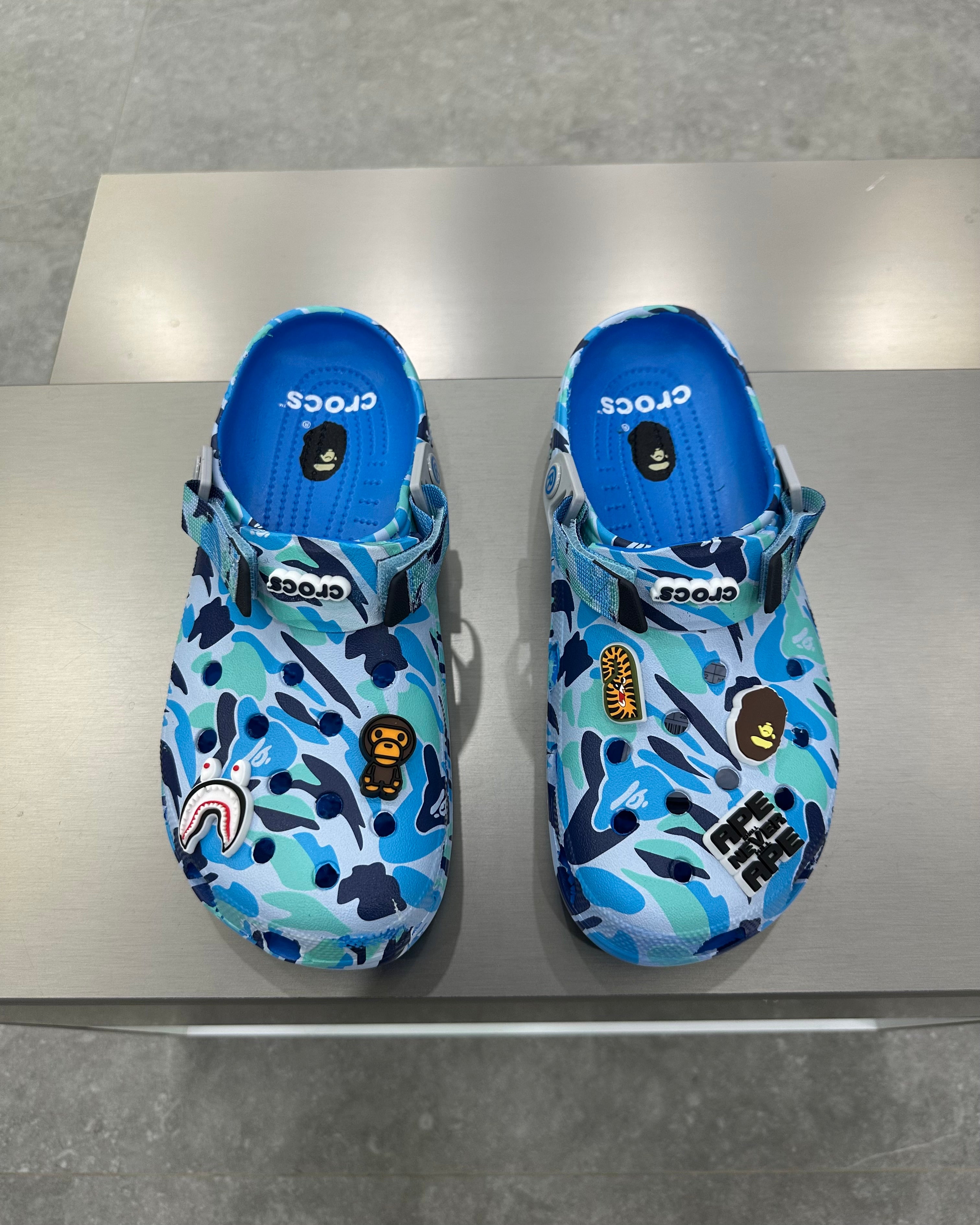 Crocs X A Bathing Ape ABC
Camo - Bleu