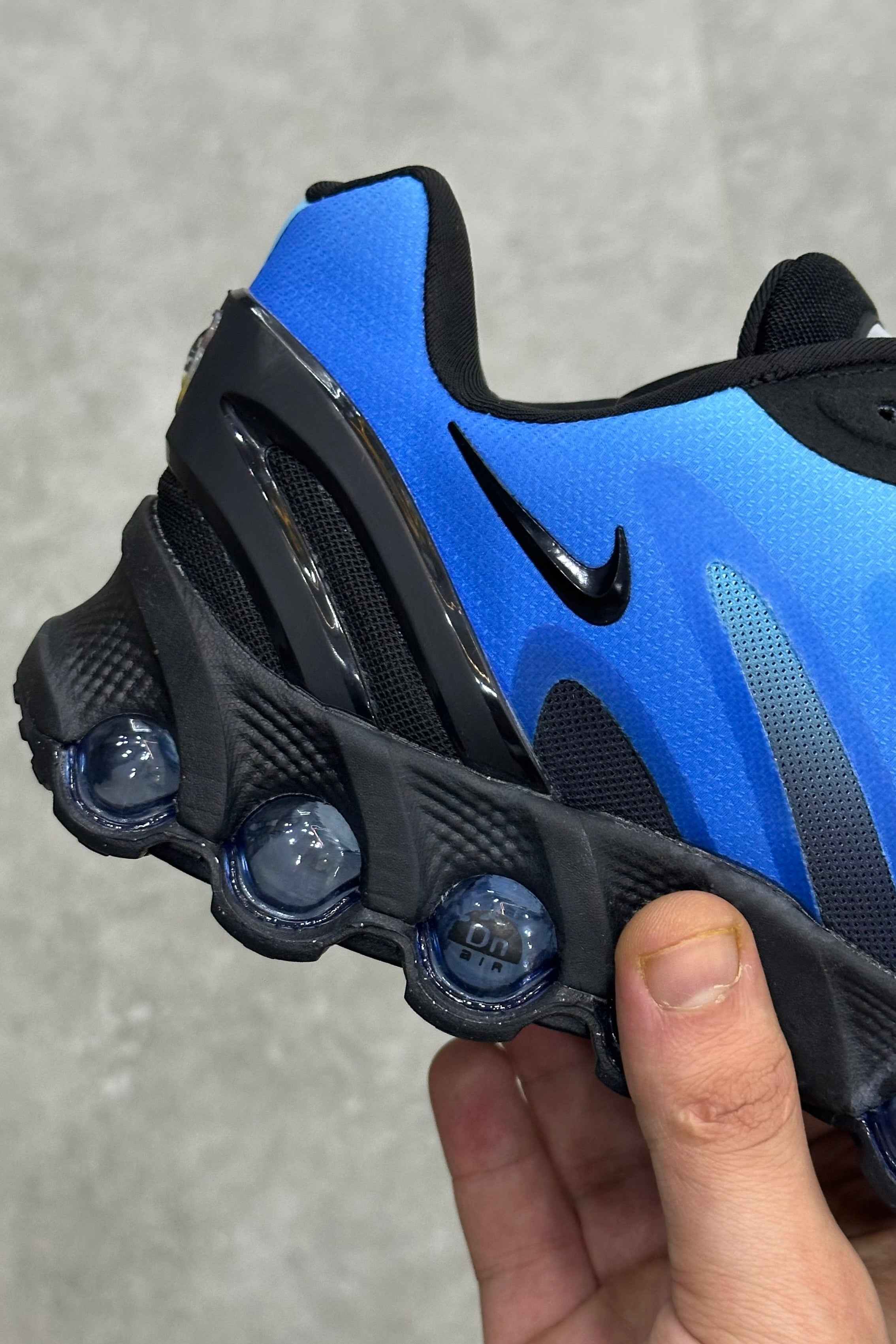 Níke AirMax DN8 - Hyper Royal