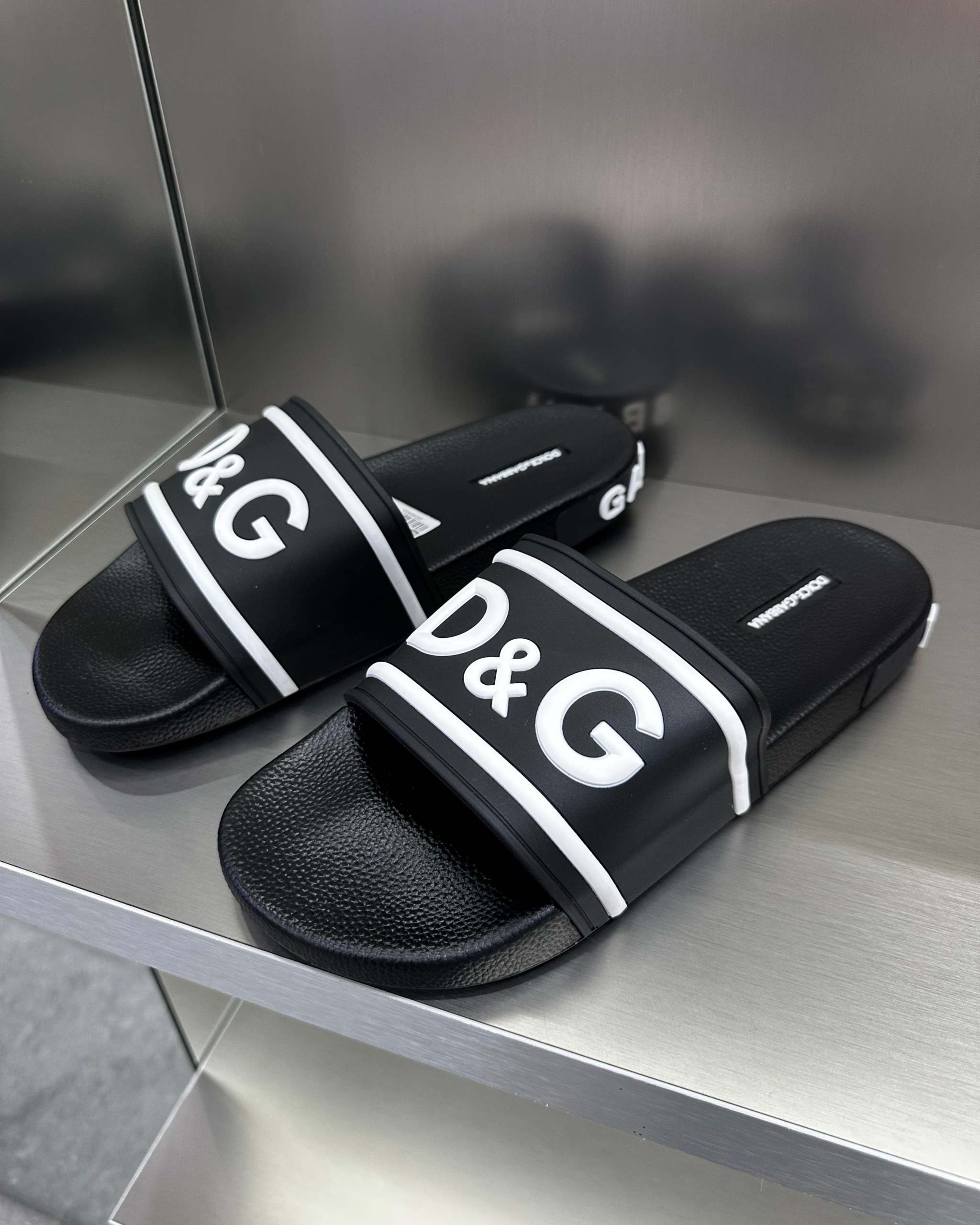 D&G Beachwear Sliders Black