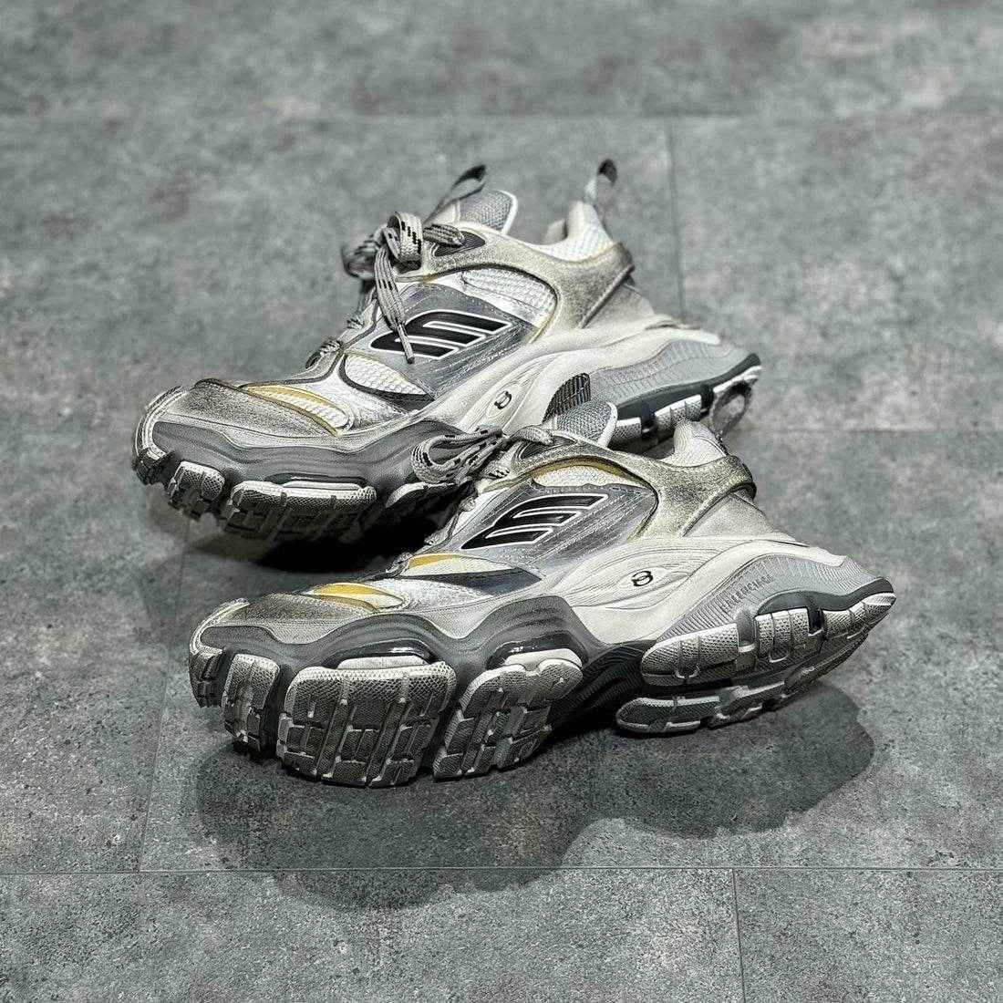 Balenciaga Cargo Sneaker Grey - MAGIC CITY