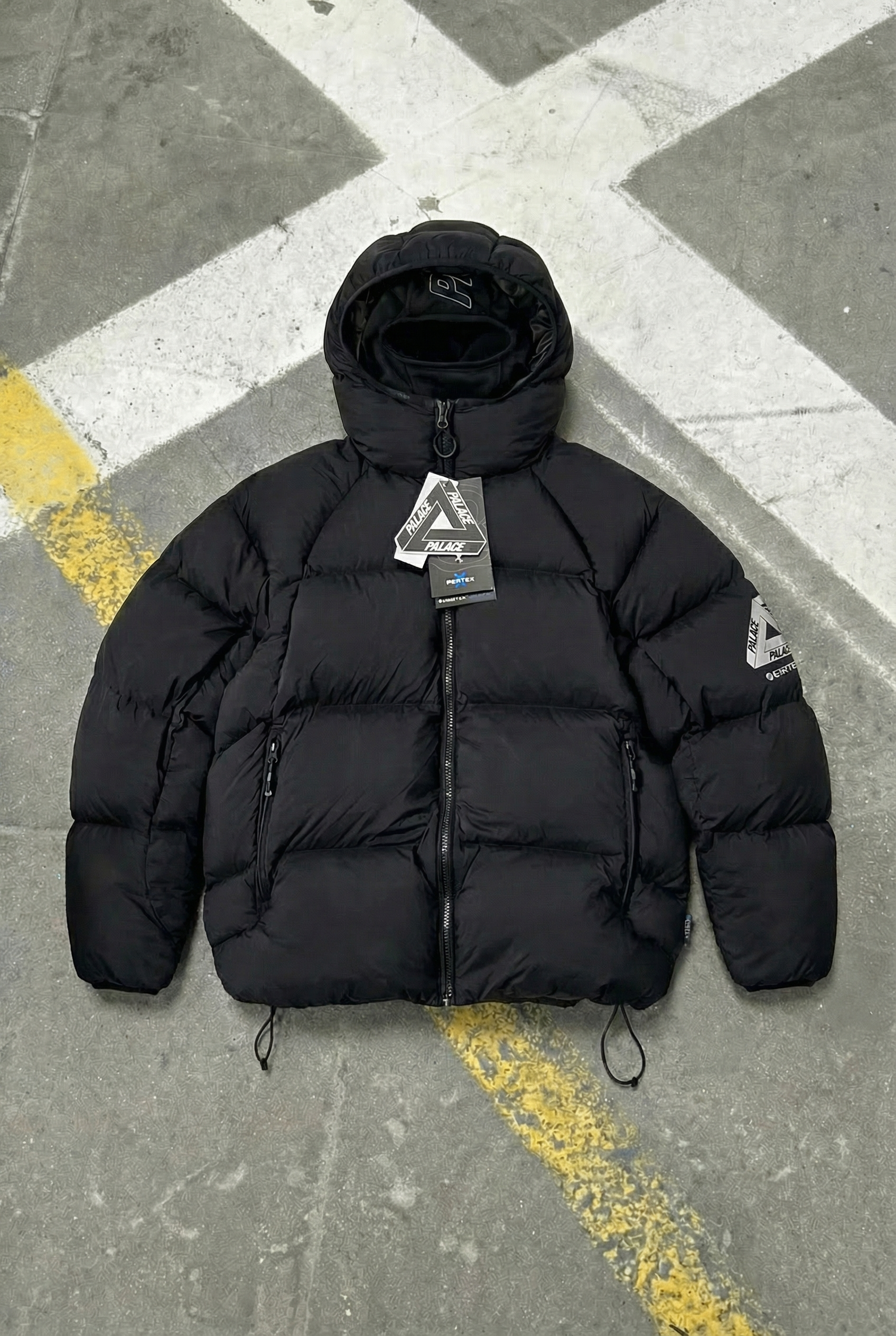 PALACE PERTEX FROST BALACLAVA PUFFA - Balck