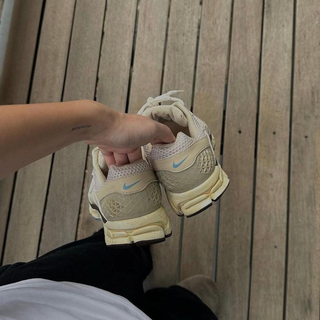 Nike Zoom Vomero 5 Oatmeal