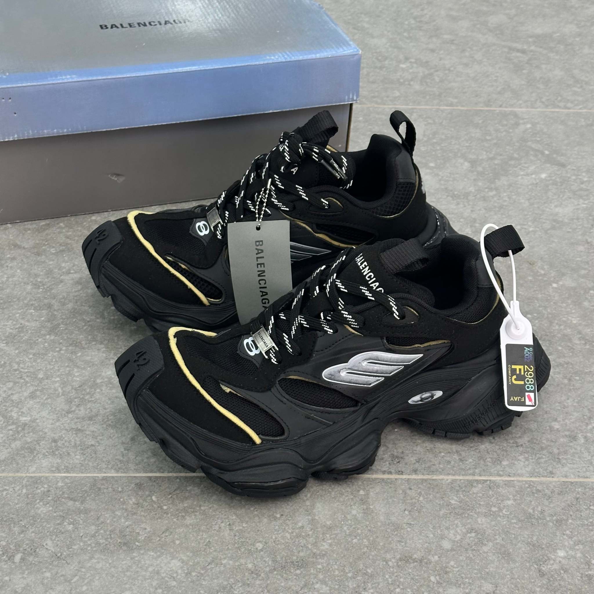 Balenciaga Cargo Sneaker Black - MAGIC CITY