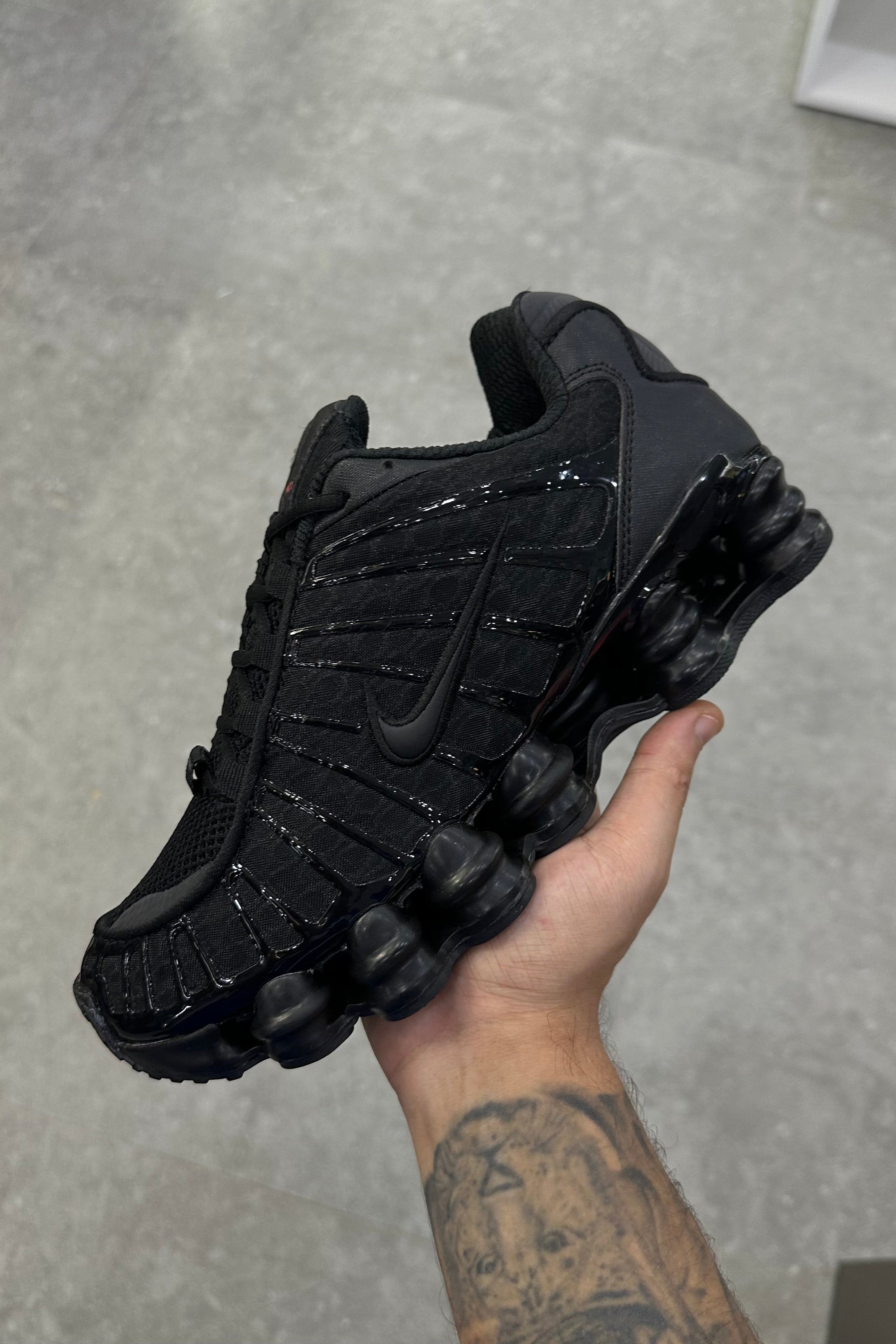 Nike Shox TL Triple Black - MAGIC CITY
