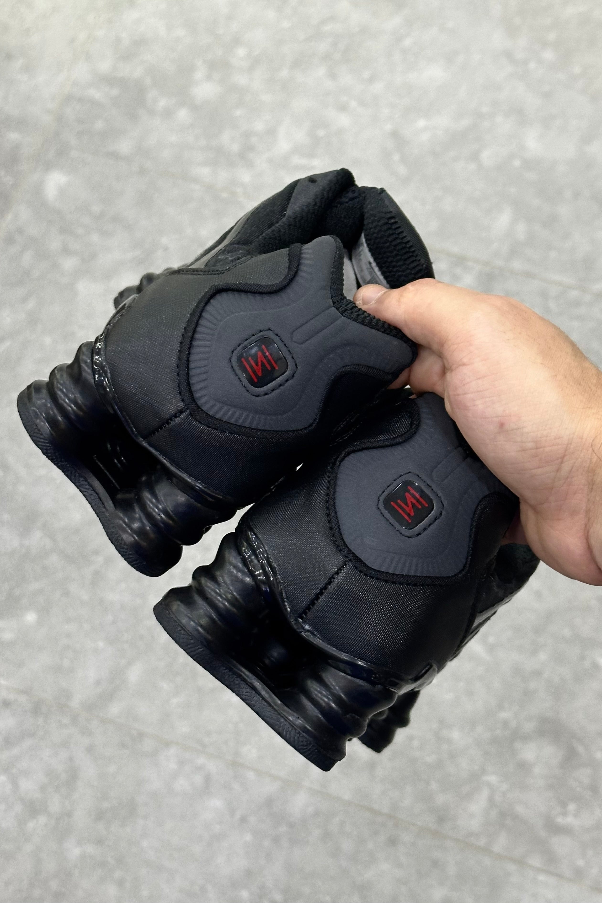 Nike Shox TL Triple Black - MAGIC CITY