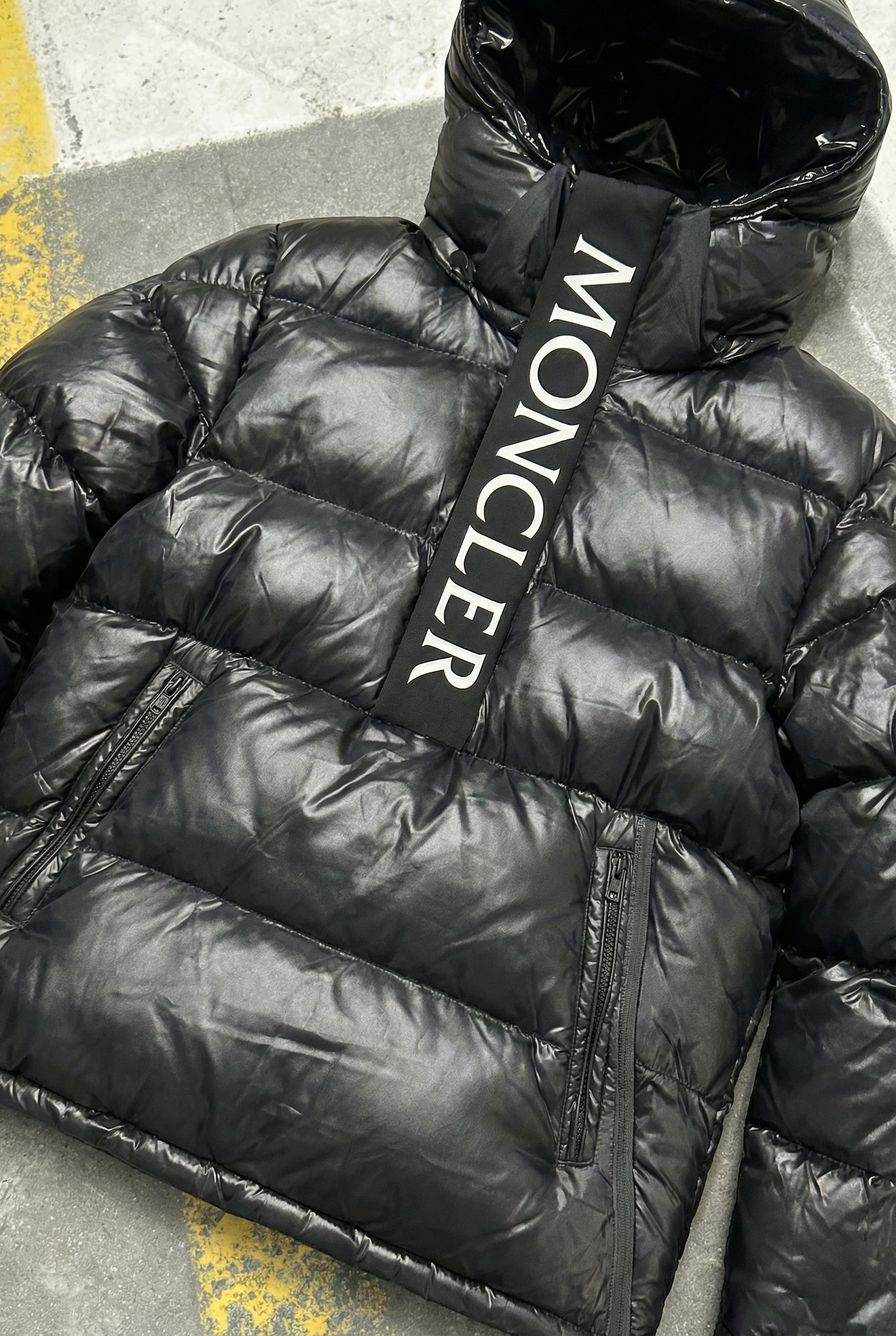Moncler Maury Short Down Jacket