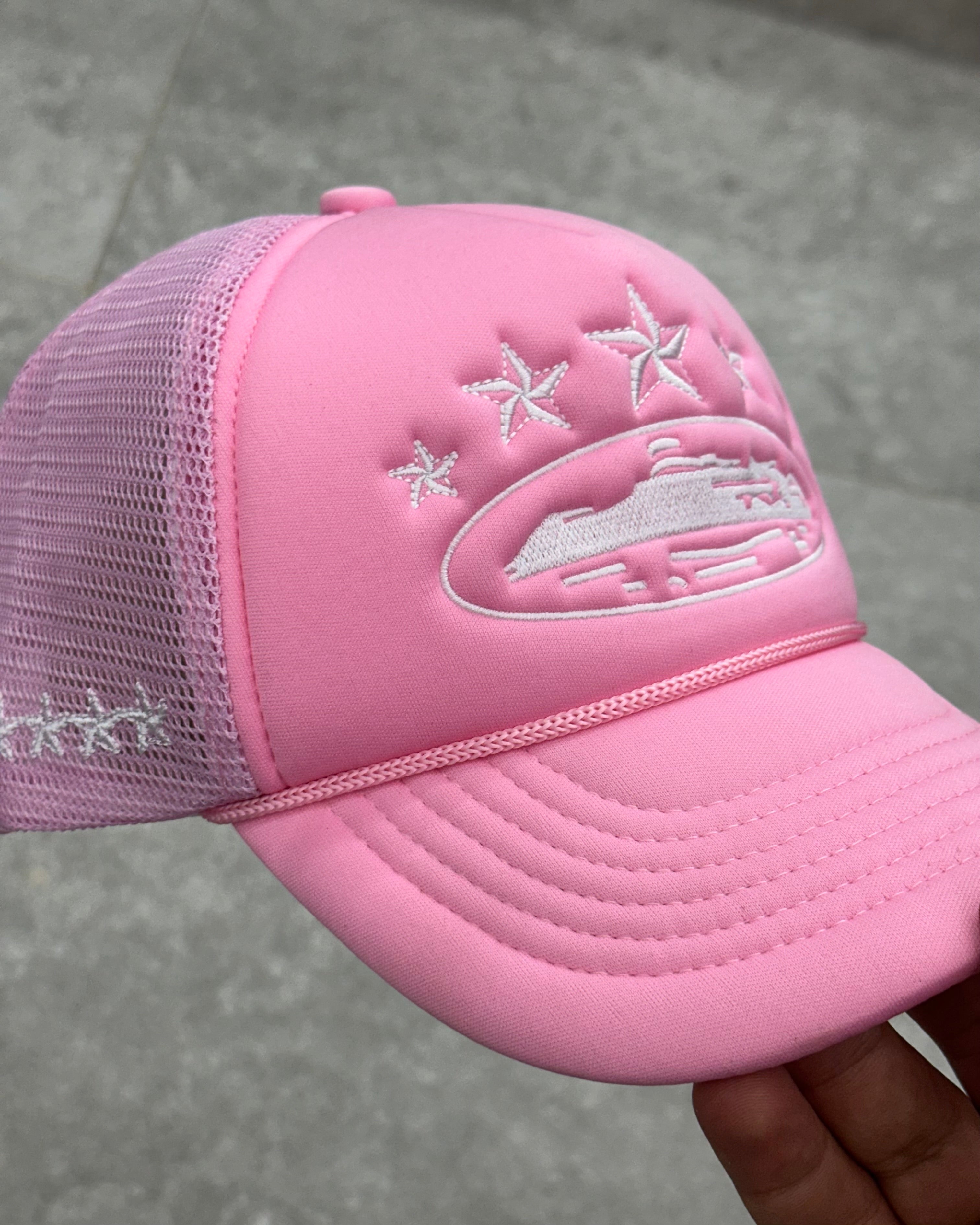 CORTEIZ 5 STARZ Alcatraz Trucker Hat – Pink