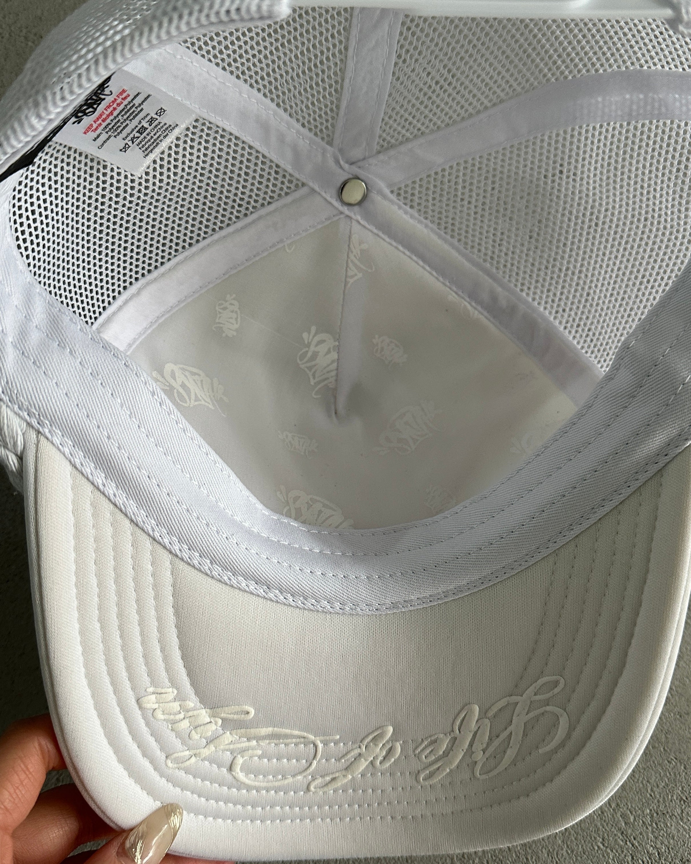 Syna World Rope Trucker Hat – White