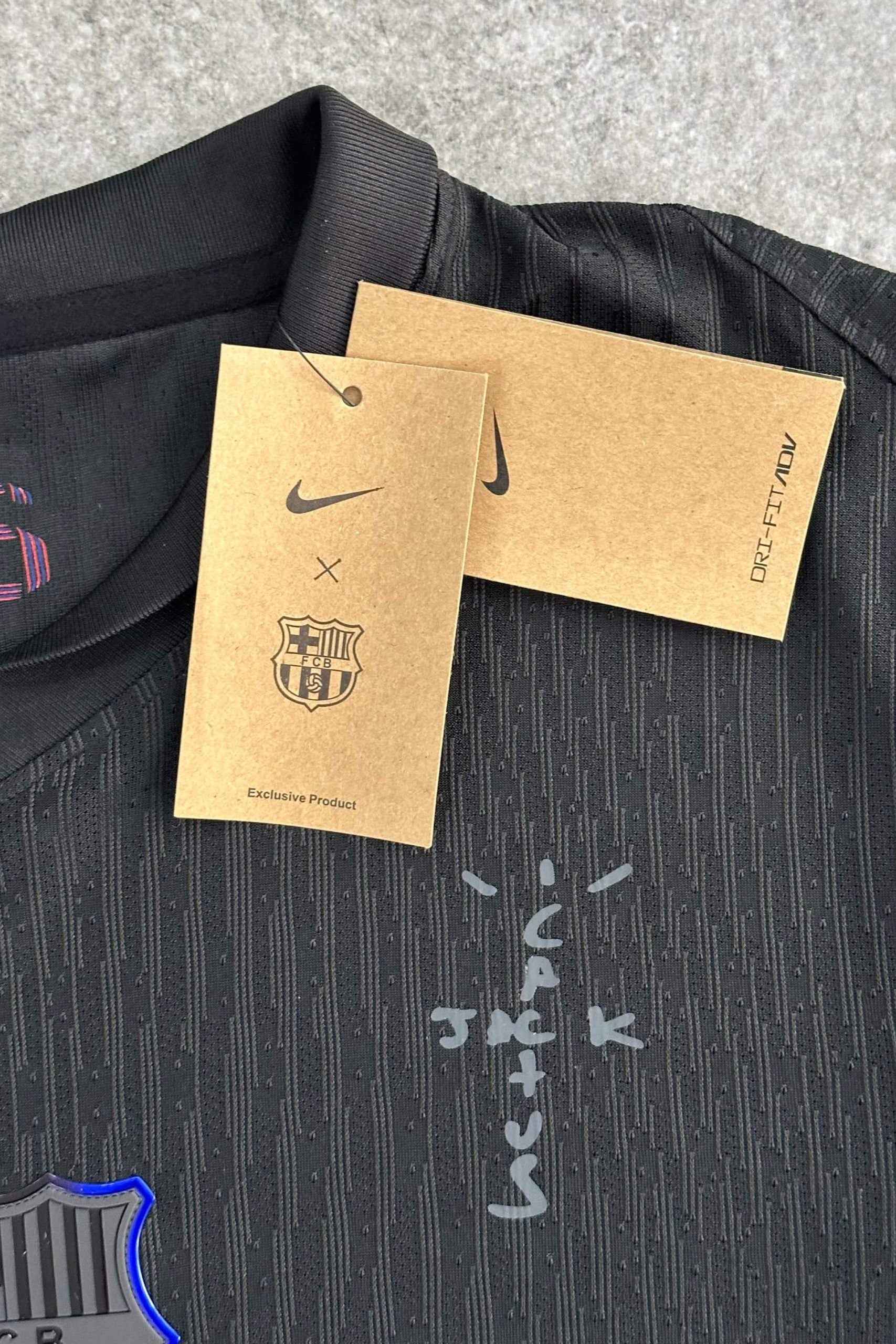FC Barcelona × Travis Scott Limited
Edition Black 2025 - MAGIC CITY