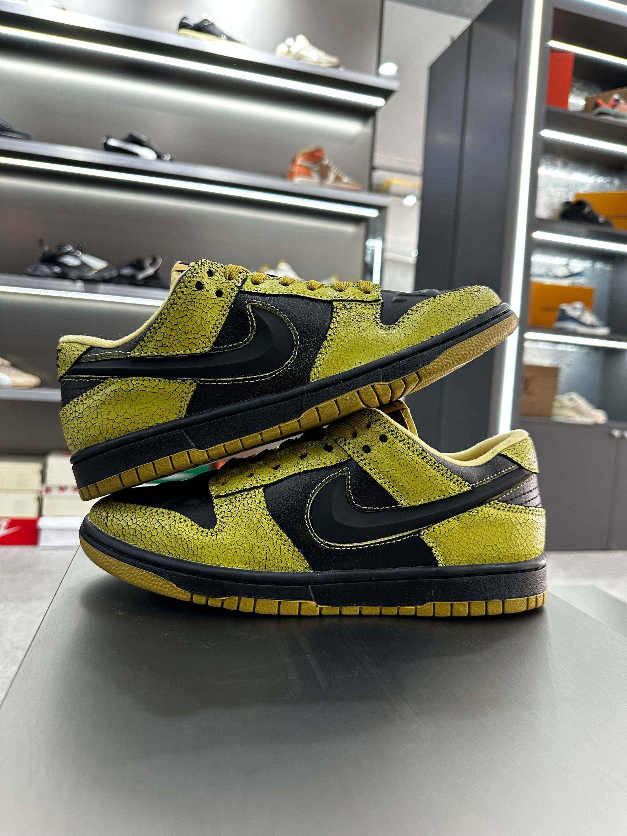 Níke Dunk Low Retro QS Halloween
Skull - MAGIC CITY