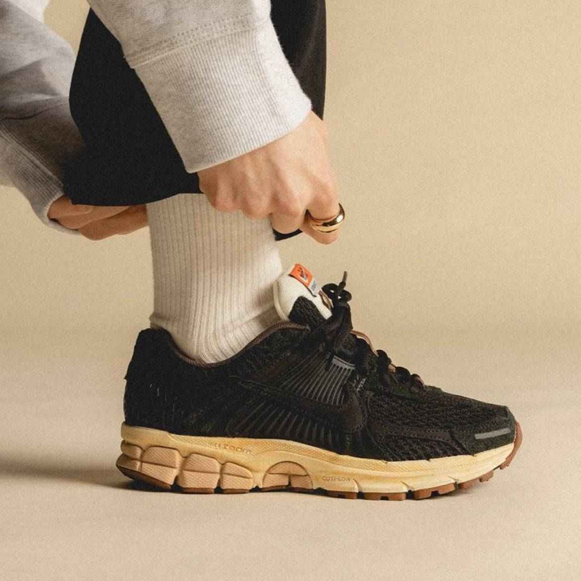 Nike Vomero 5 Black Sesam - MAGIC CITY