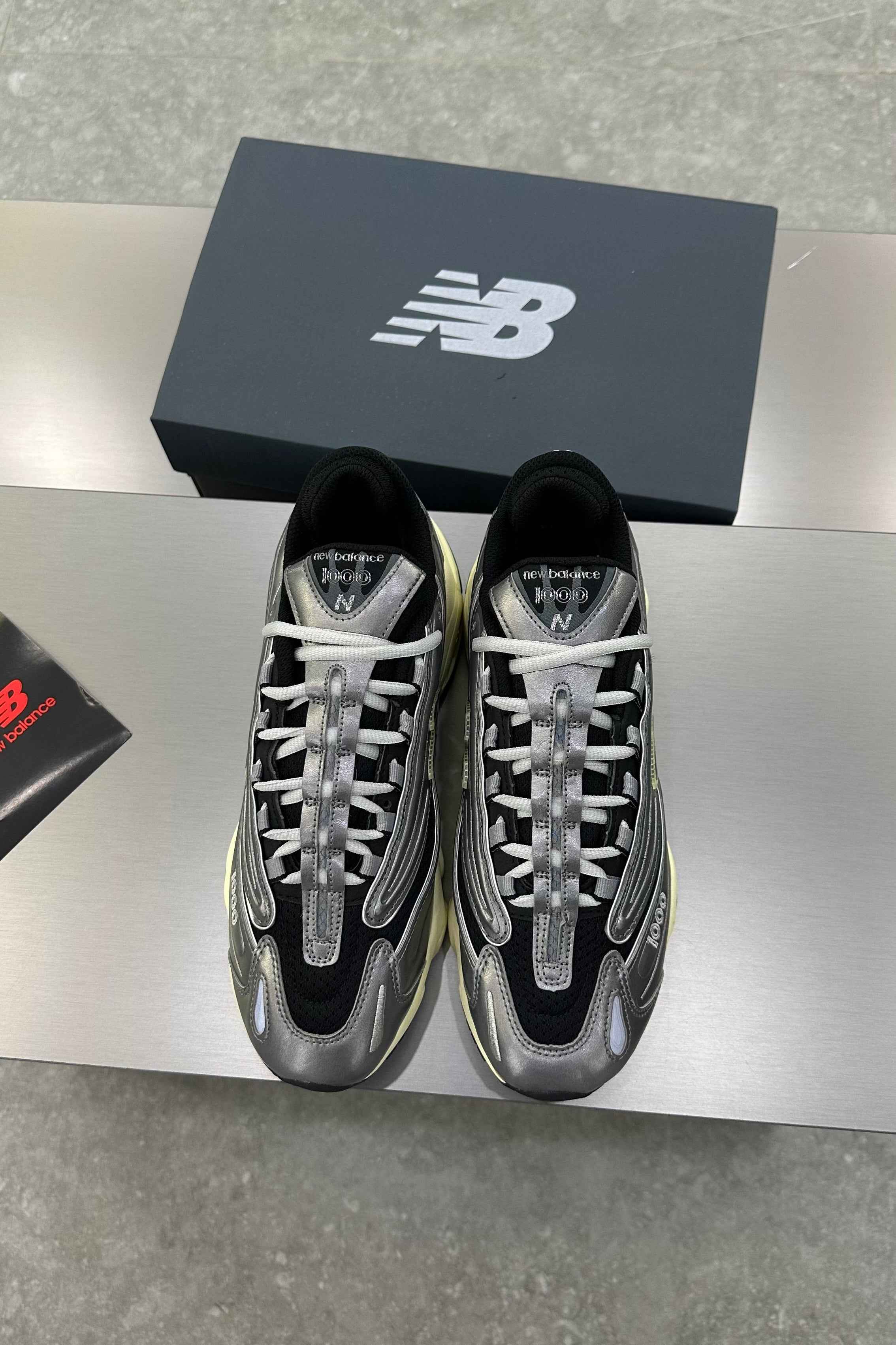 New Balance 1000 Silver Metallic