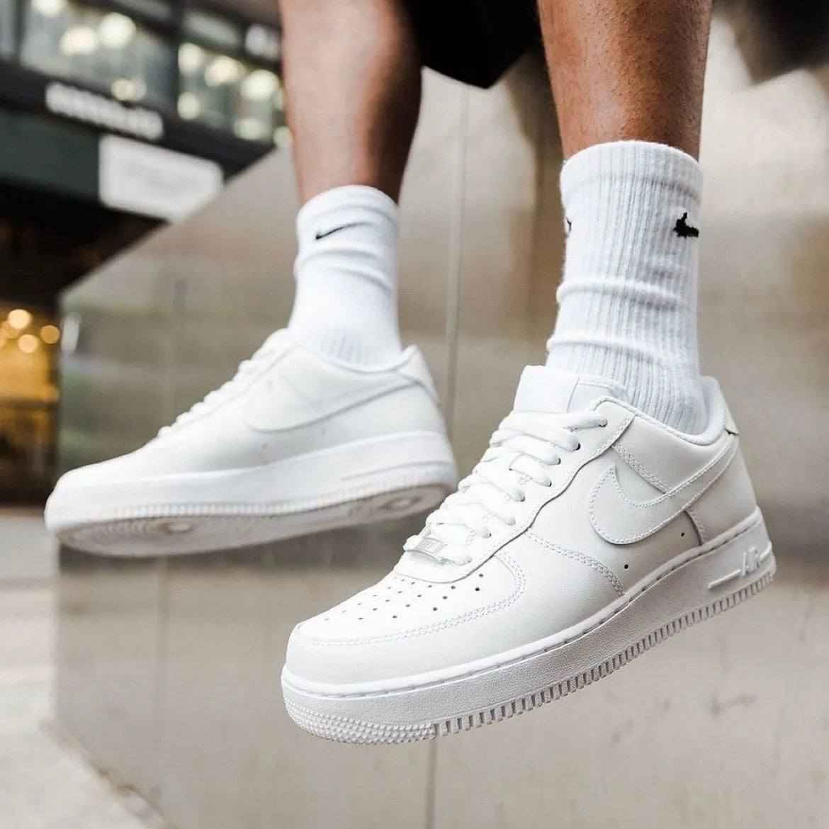 Nìke Airforce 1 Triple White - MAGIC CITY