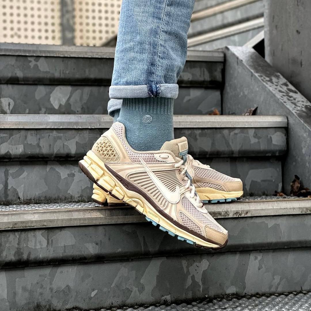 Nike Zoom Vomero 5 Oatmeal