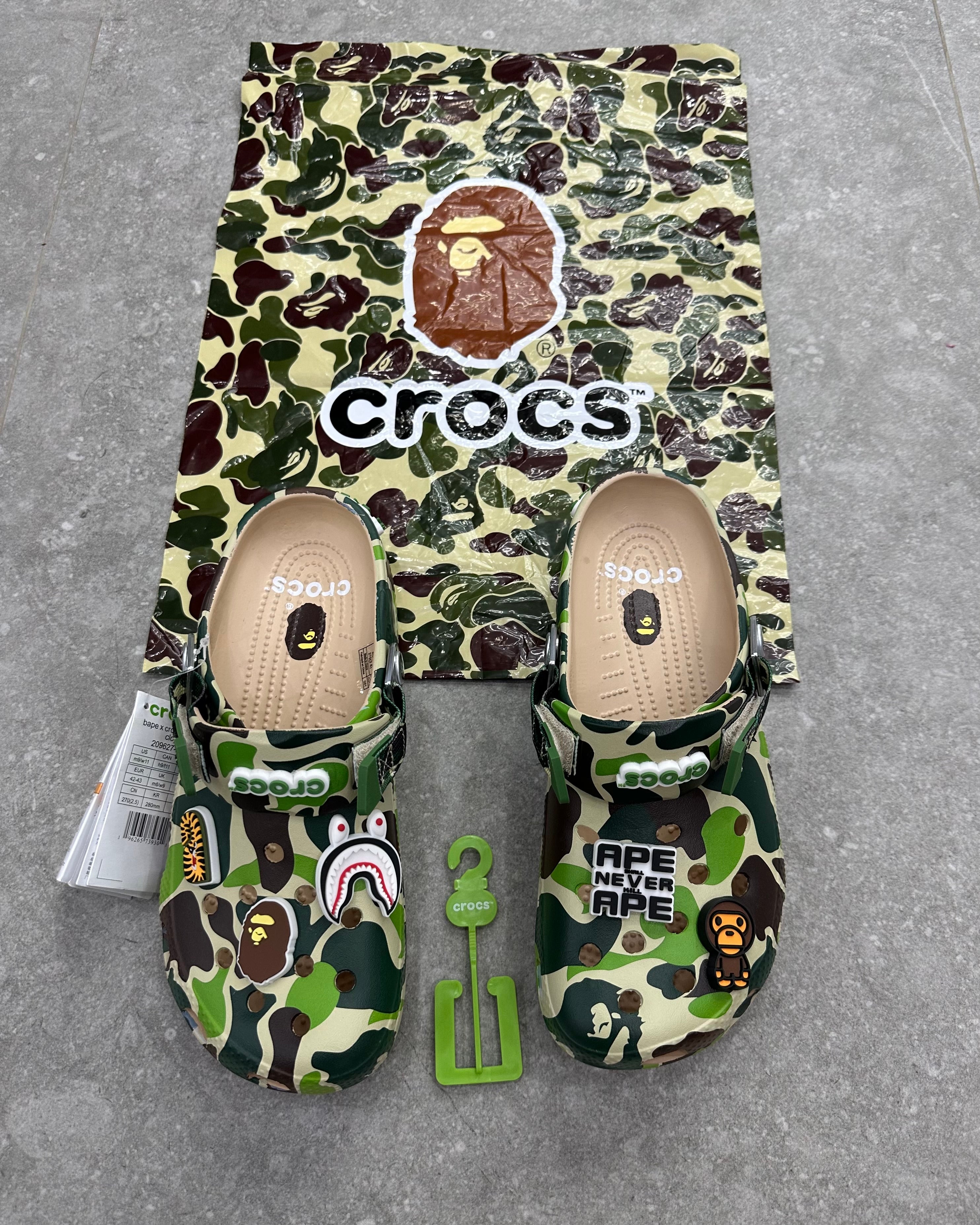 Crocs X A Bathing Ape ABC
Camo - Green
