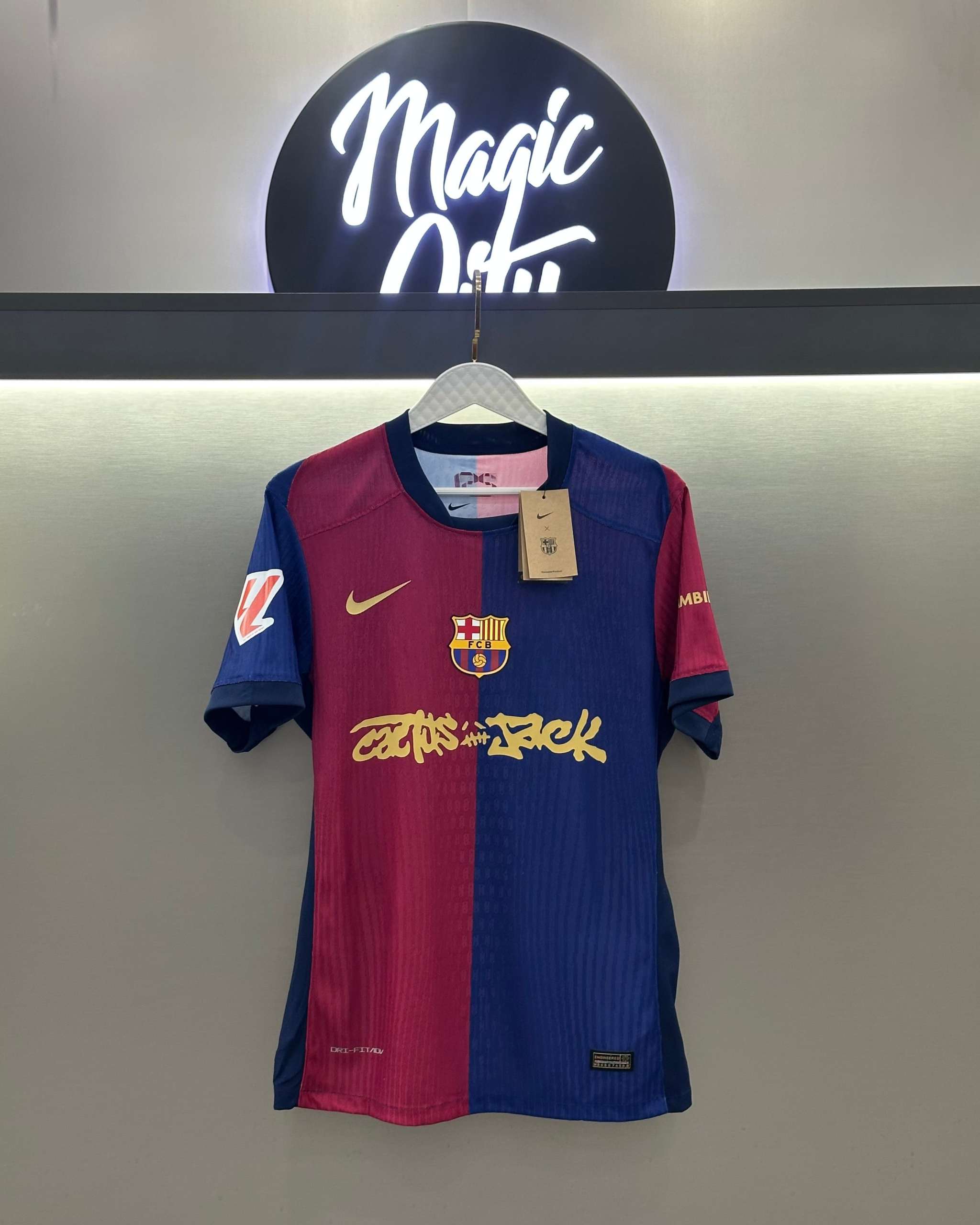 FC Barcelona × Travis Scott Limited
Edition Match Home 2025