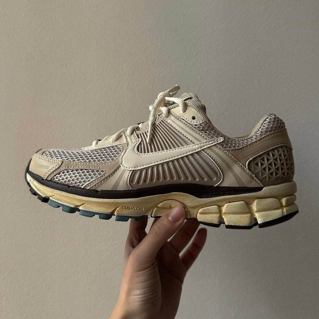 Nike Zoom Vomero 5 Oatmeal