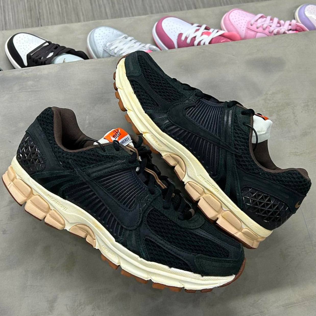 Nike Vomero 5 Black Sesam