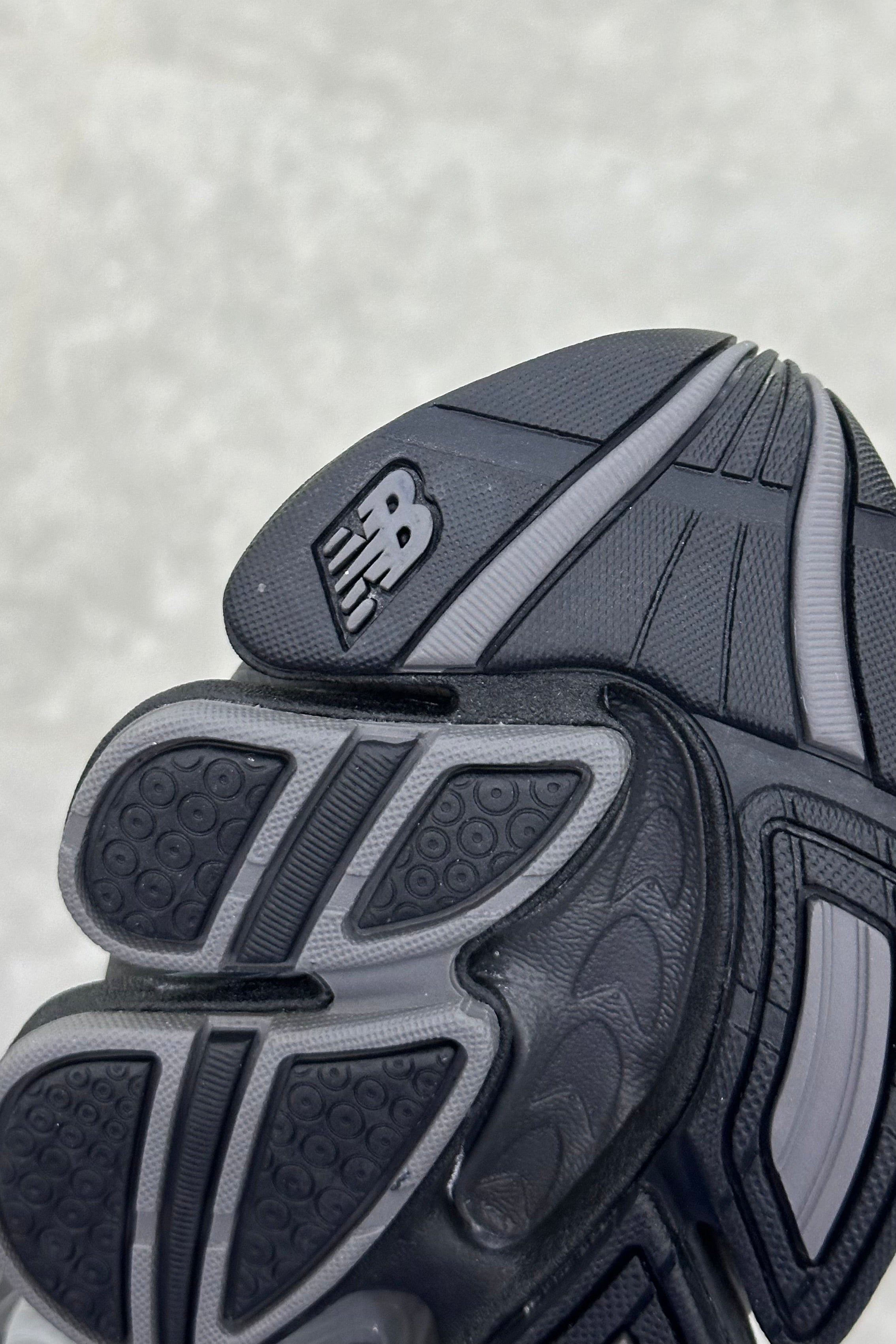 New Balance Abzorb 2000 Black Grey - MAGIC CITY