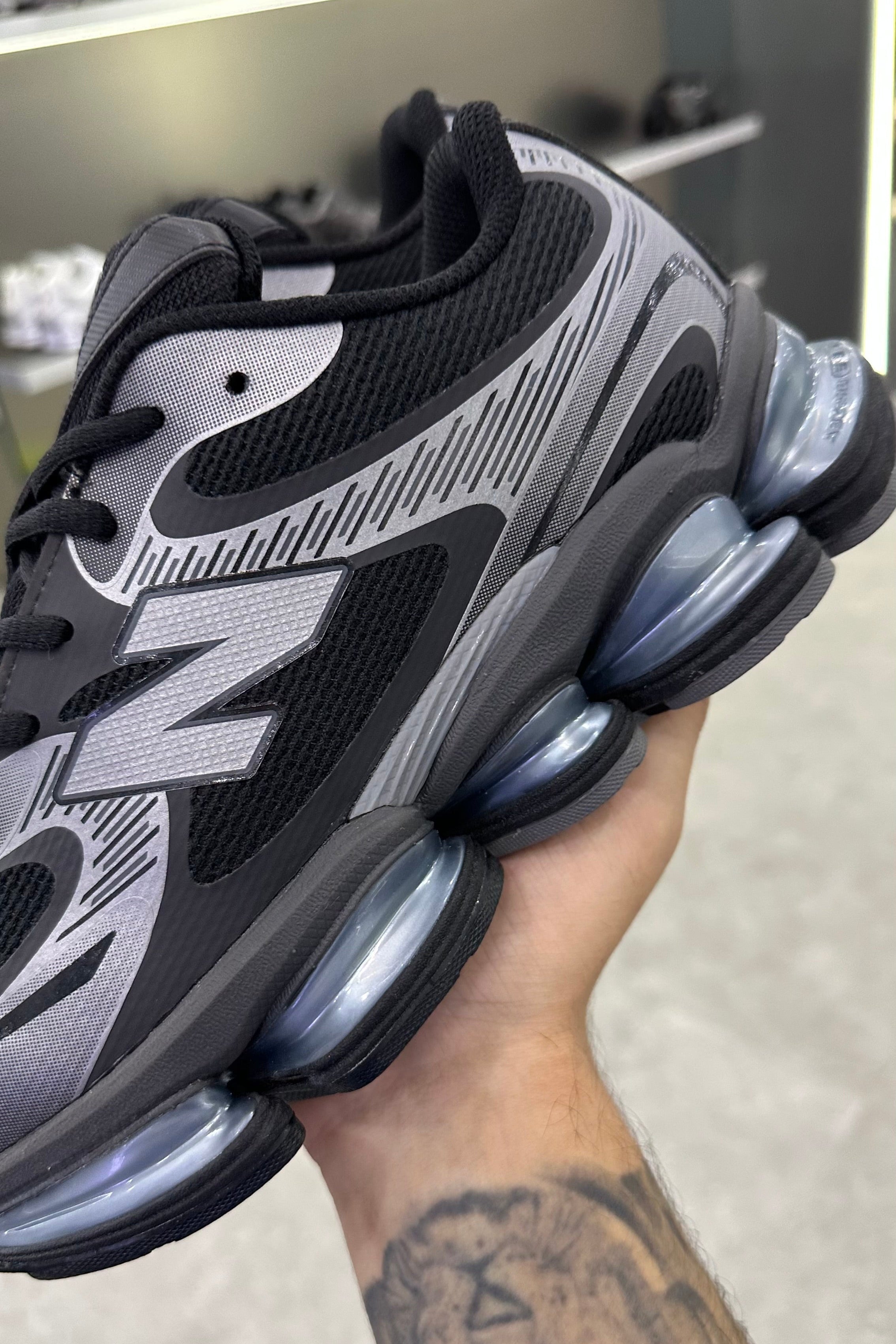 New Balance Abzorb 2000 Black Grey