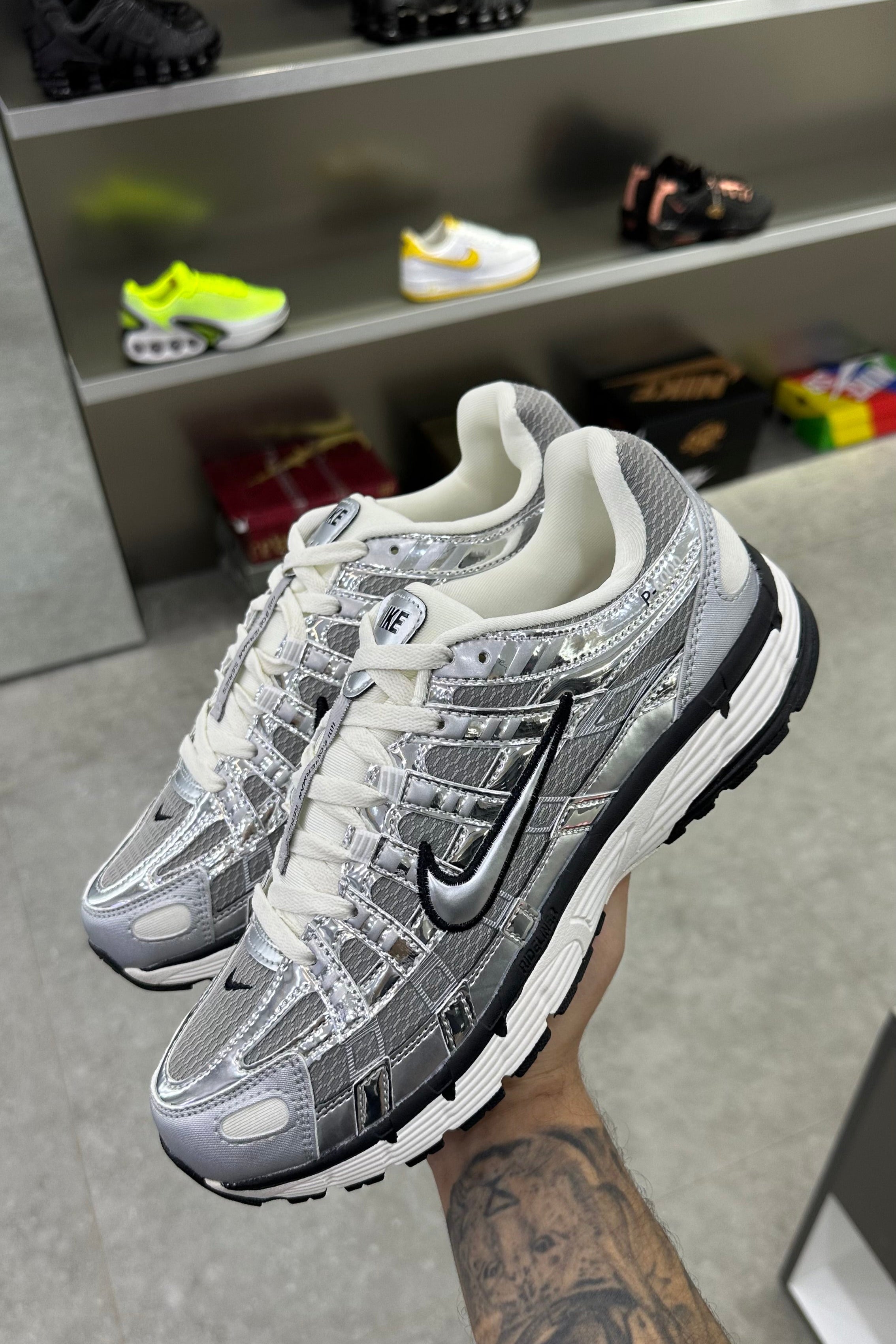 Nıke P-6000 Metallic Silver