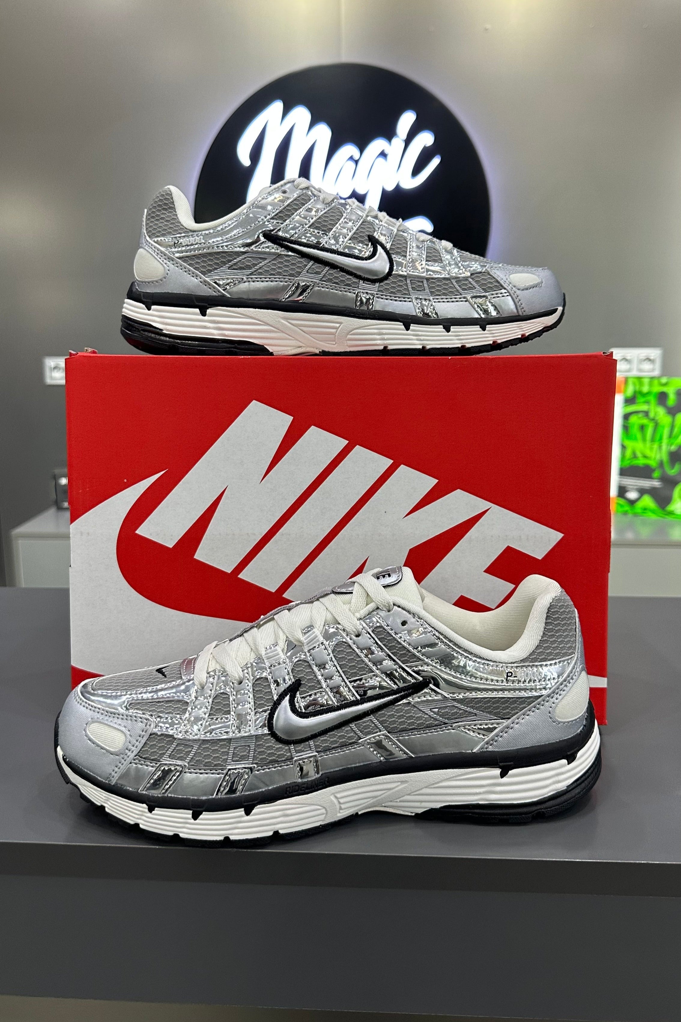 Nıke P-6000 Metallic Silver