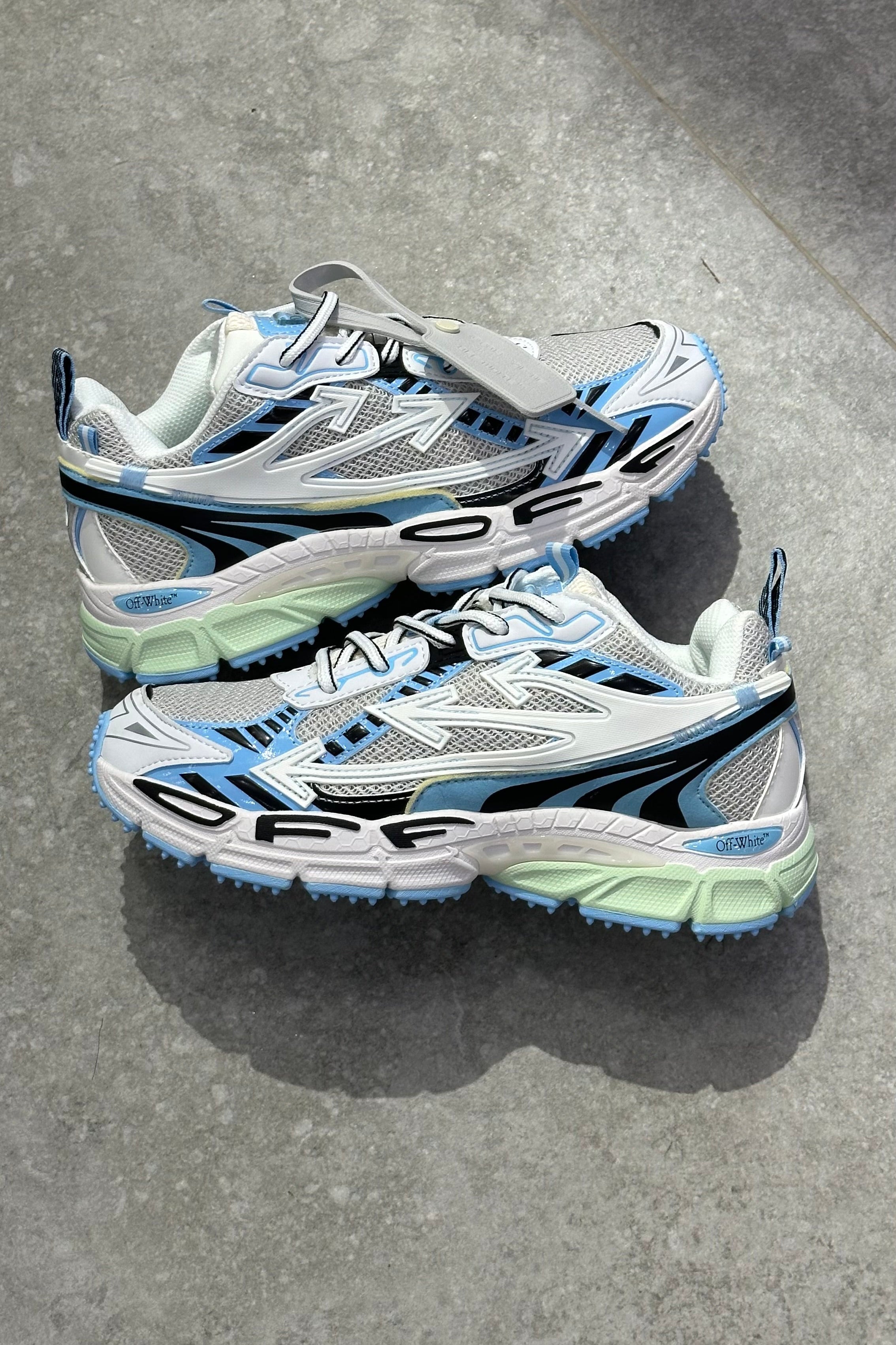 Off White Be Right Back - WHITE
