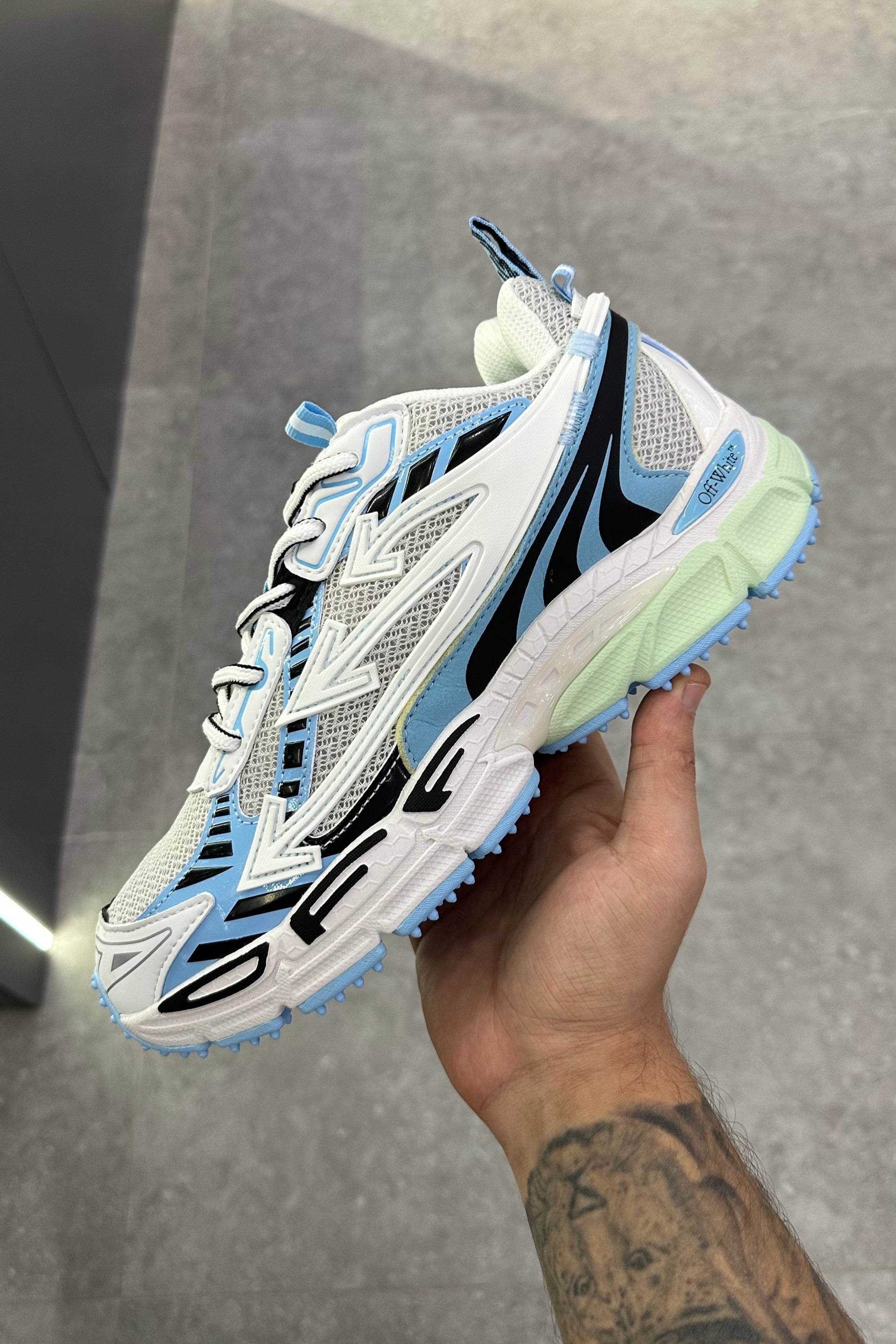 Off White Be Right Back - WHITE