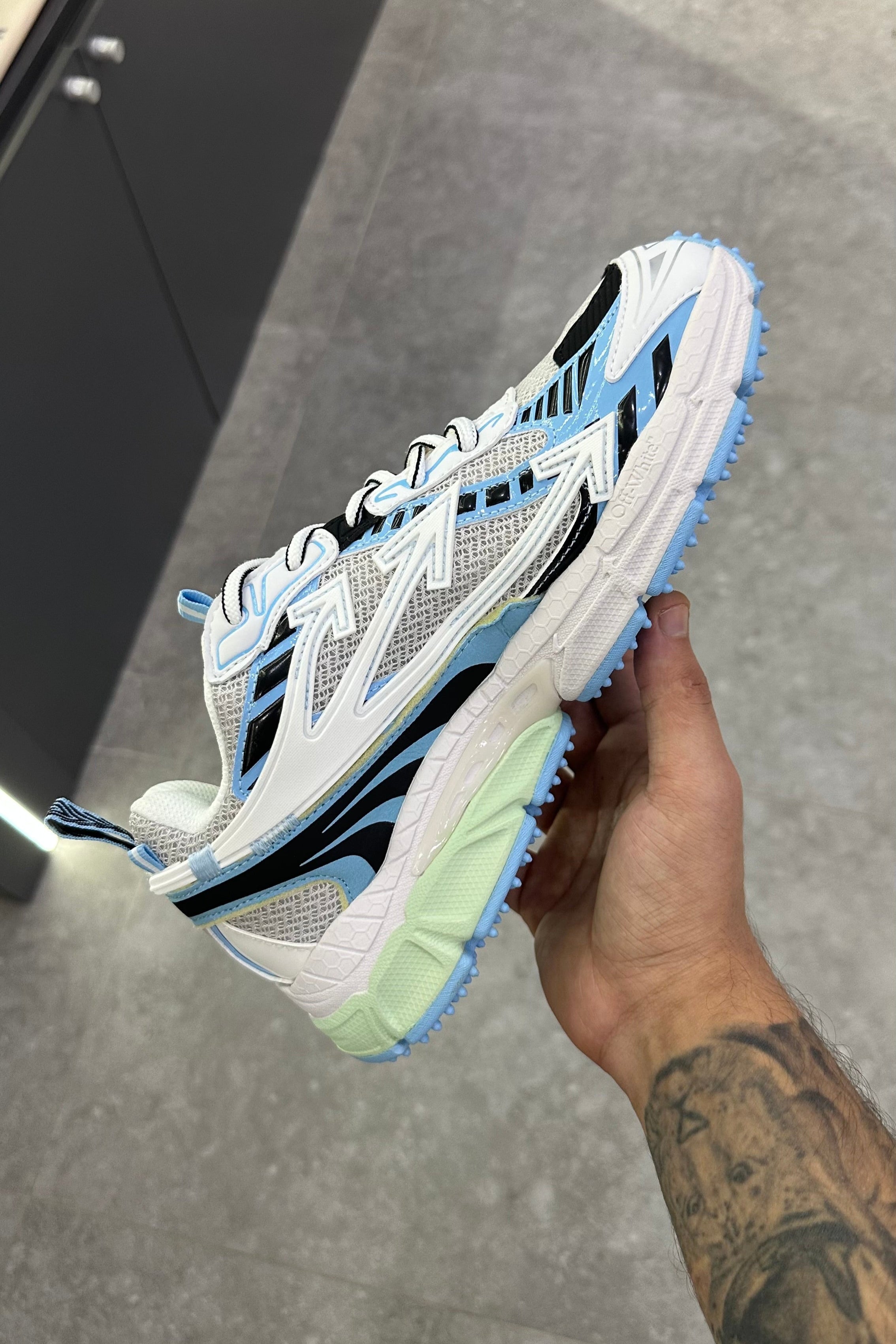 Off White Be Right Back - WHITE