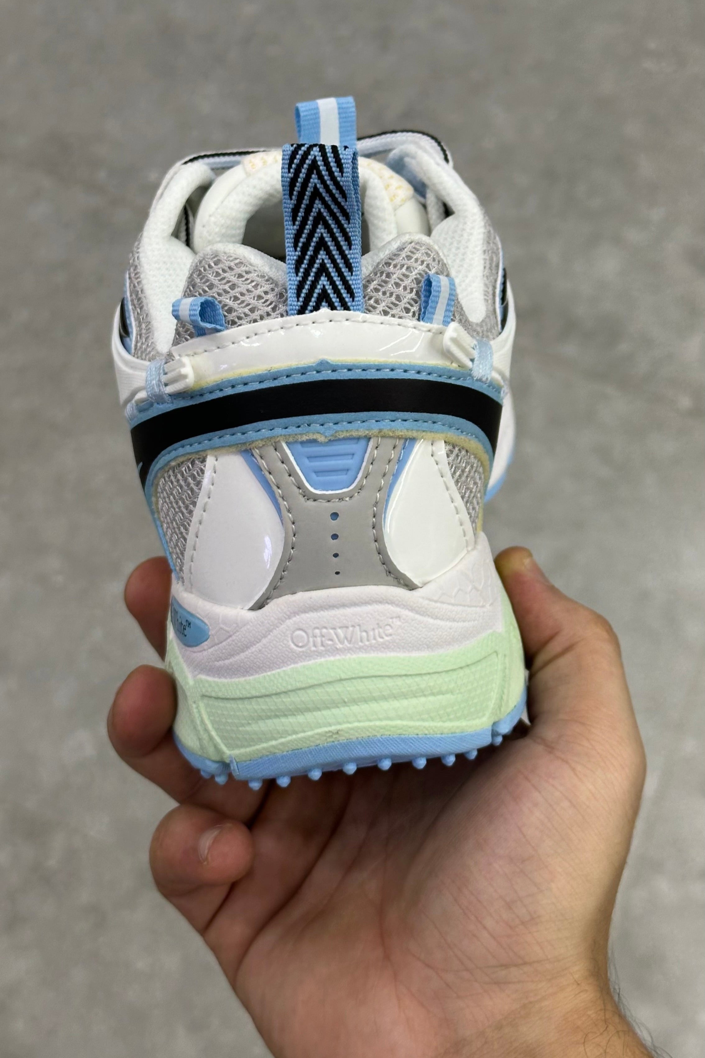 Off White Be Right Back - WHITE