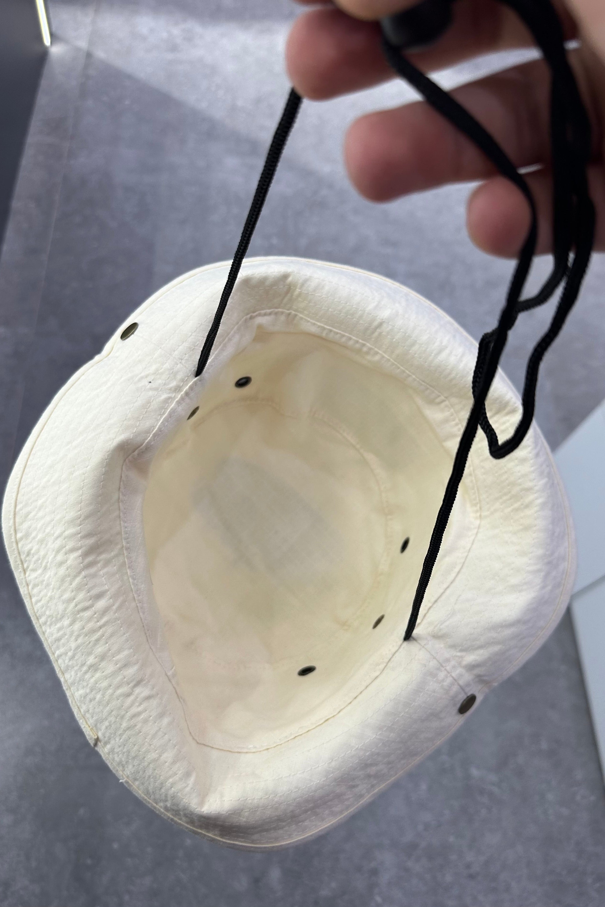 Corteiz OG Guerillaz Bucket Hat - Beige