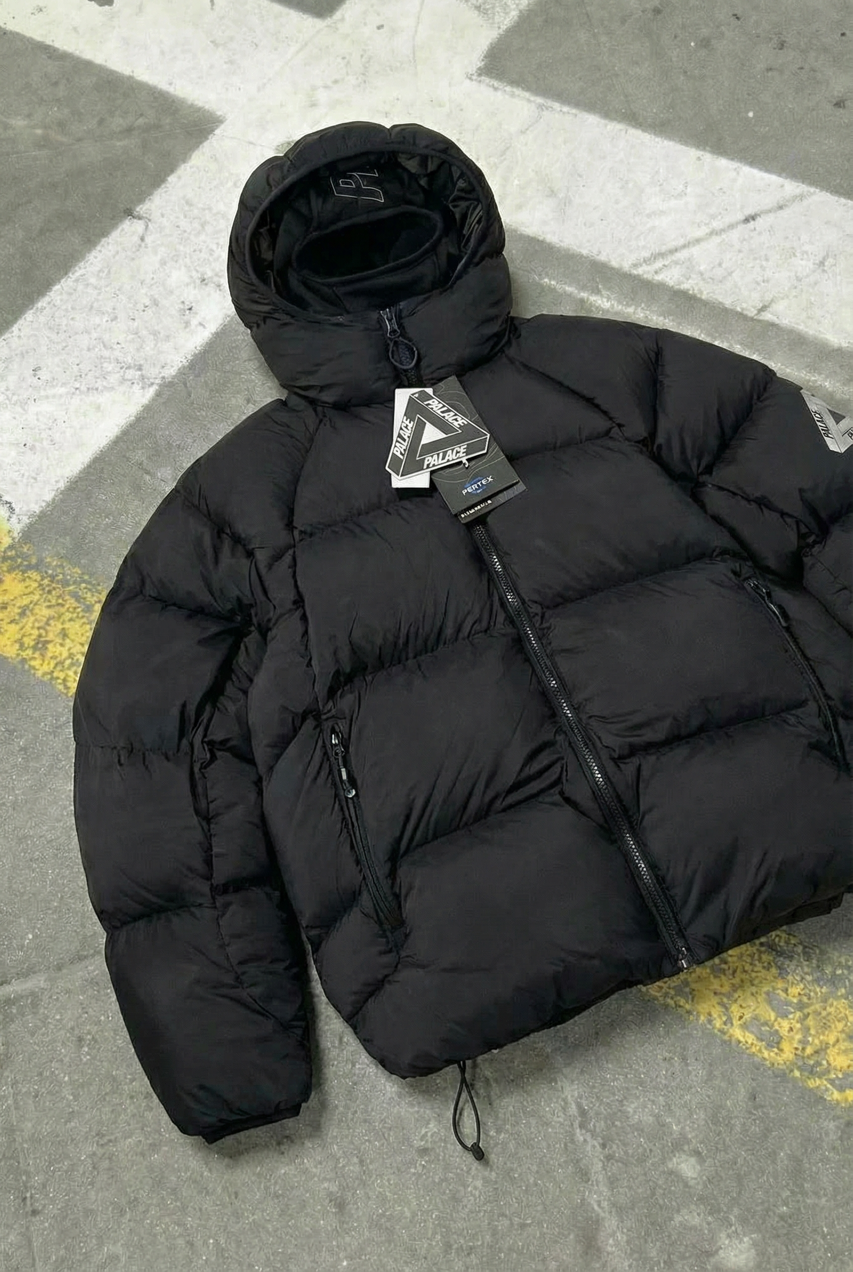 PALACE PERTEX FROST BALACLAVA PUFFA - Balck