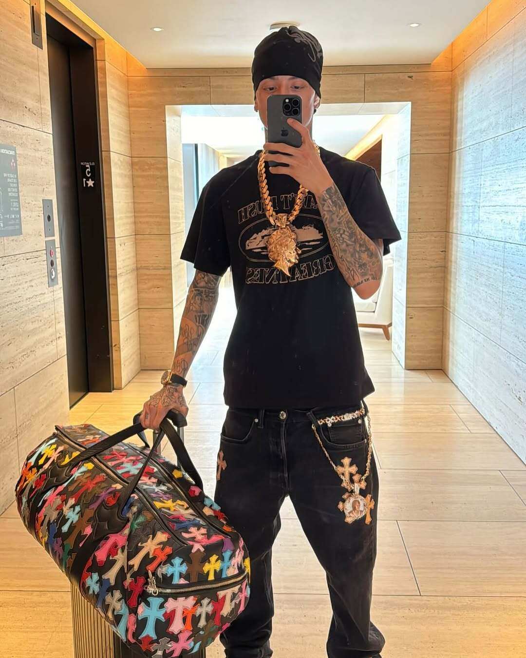 Corteiz × Cental Cee Can't Rush
Greatness Tee Black Men's - SS25 - MAGIC CITY