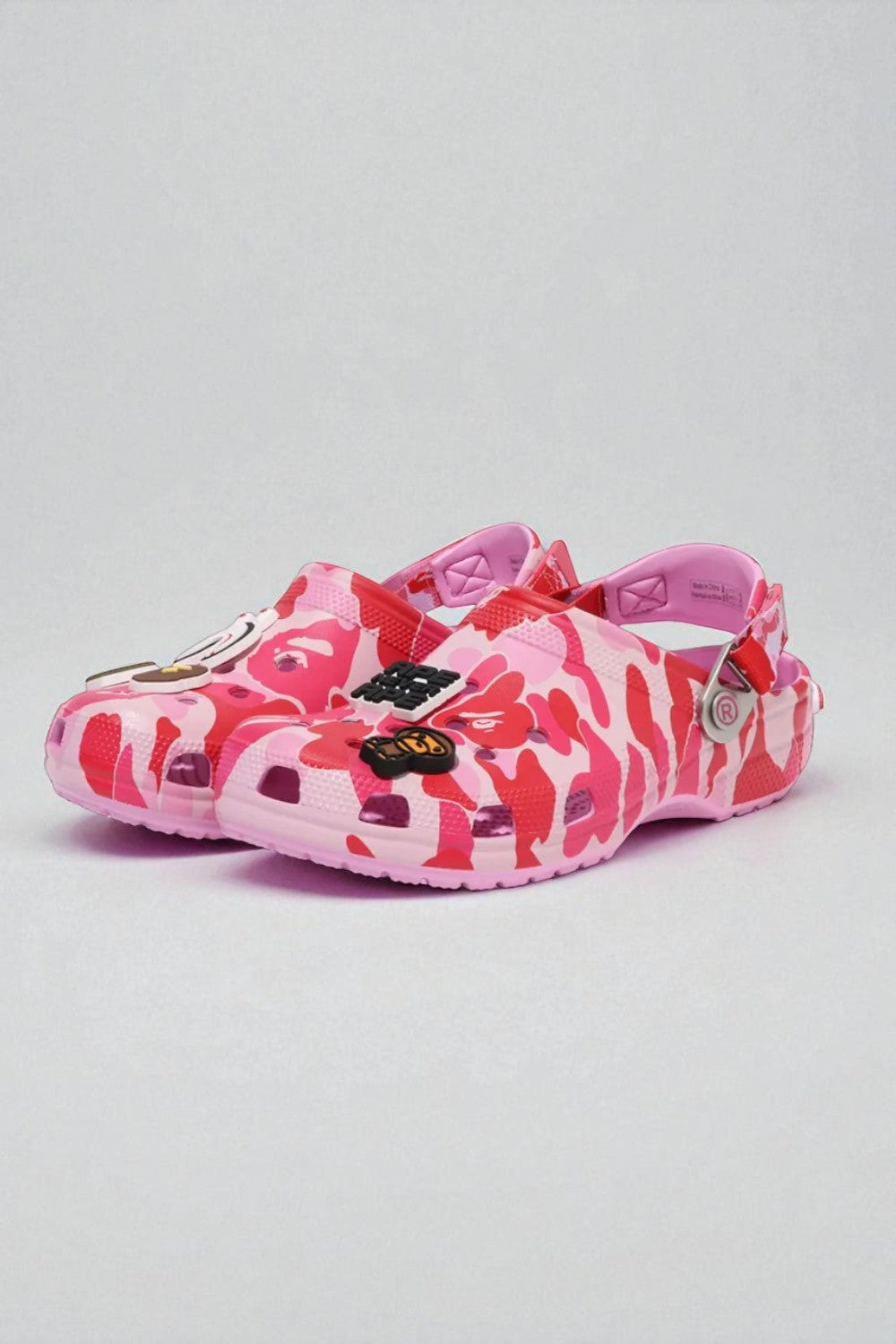 Crocs X A Bathing Ape ABC
Camo - Pink - MAGIC CITY