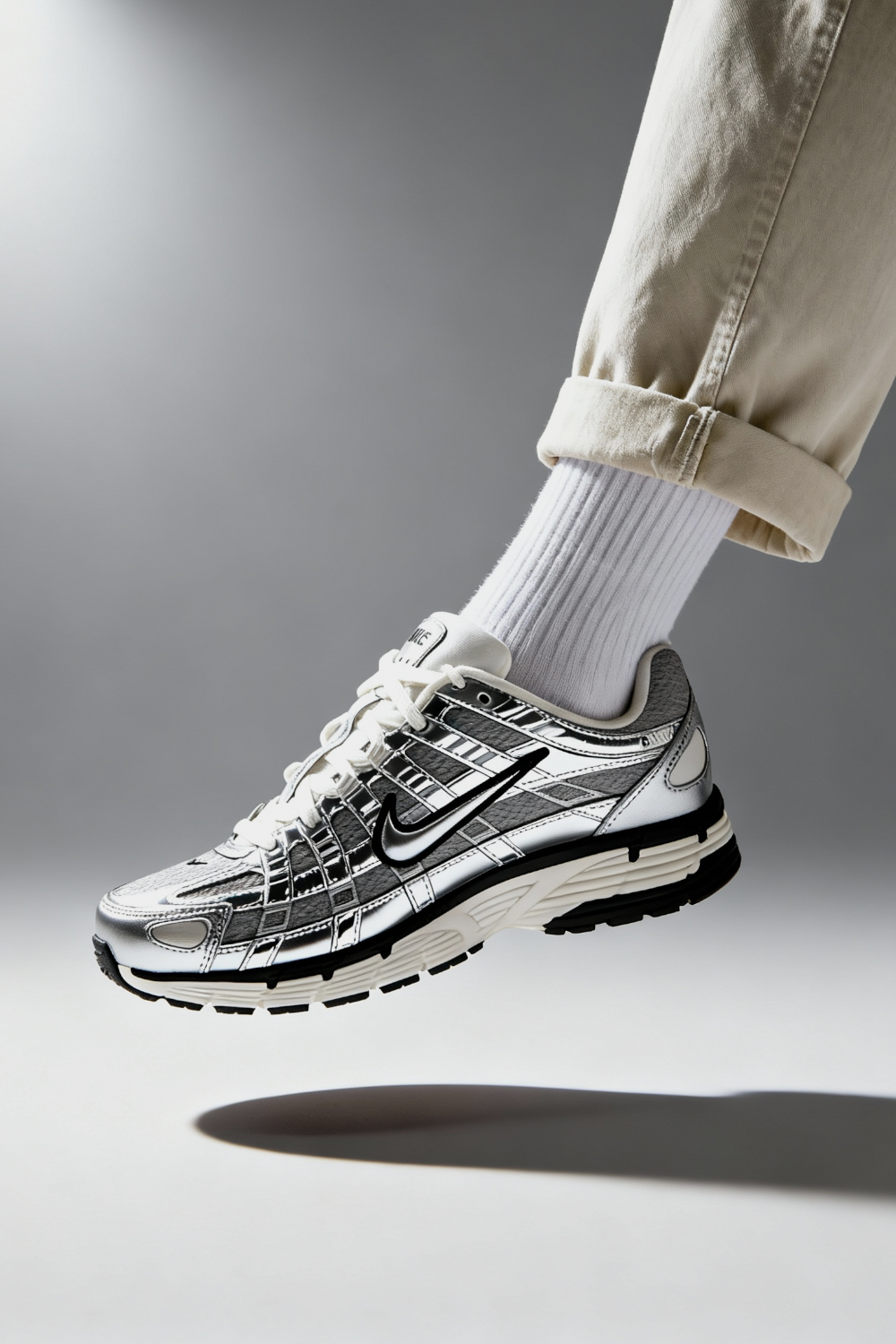 Nıke P-6000 Metallic Silver