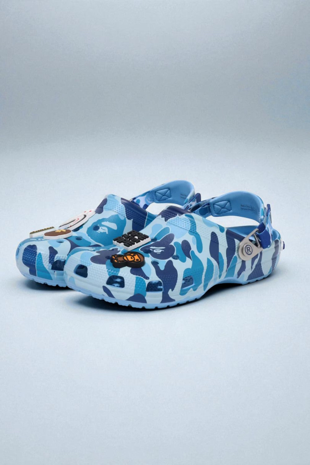 Crocs X A Bathing Ape ABC
Camo - Bleu
