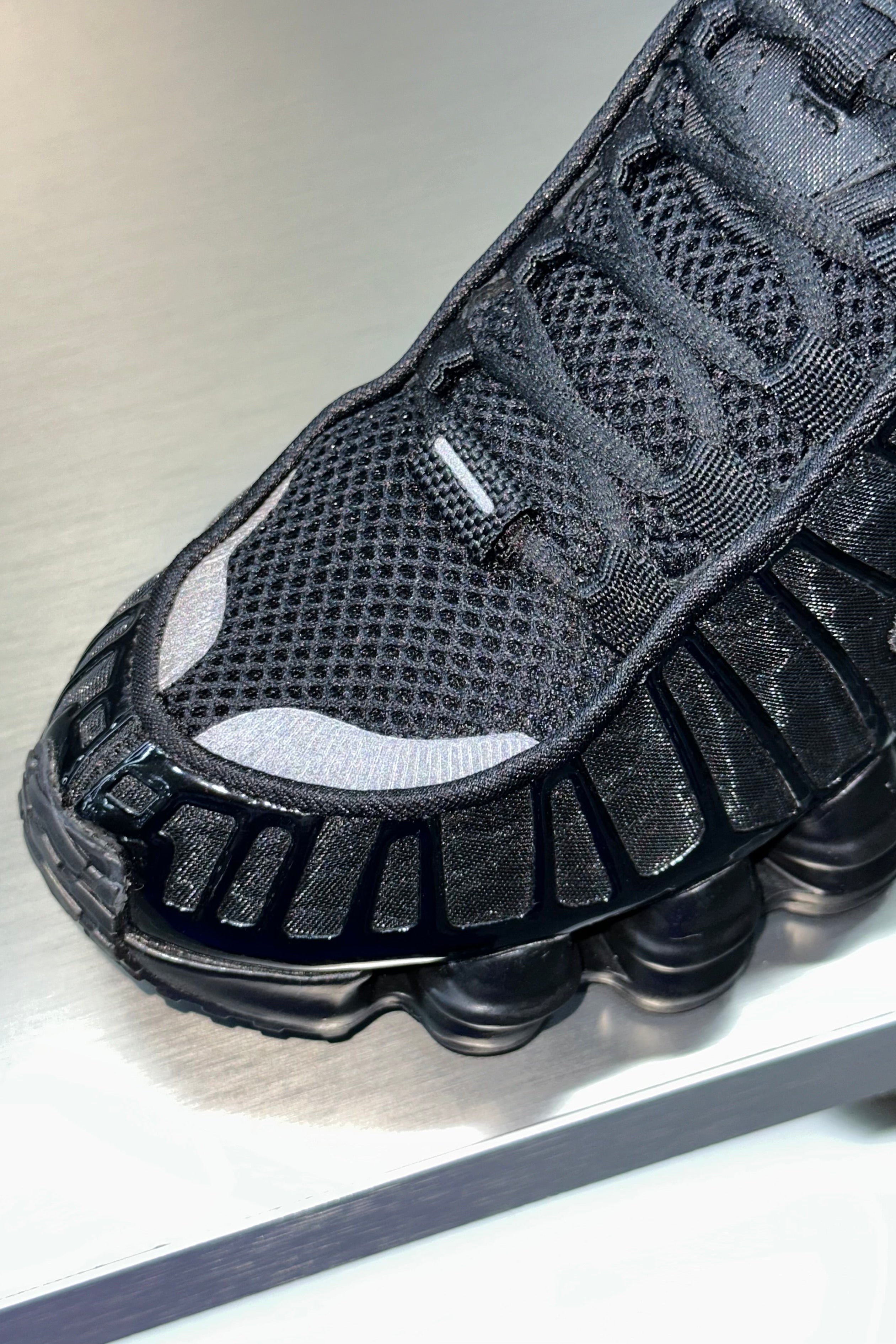 Nike Shox TL Triple Black - MAGIC CITY