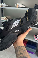 Balenciaga Cargo Sneaker Black - MAGIC CITY