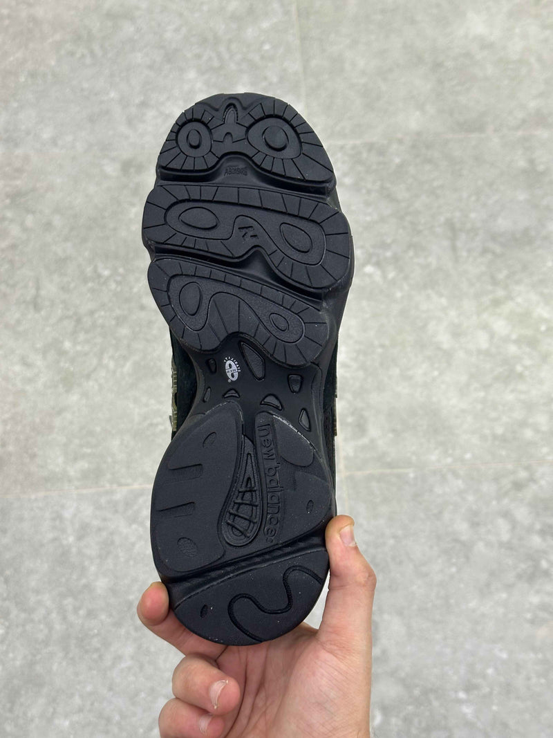 New Balance 1000 Lunar Year - Black