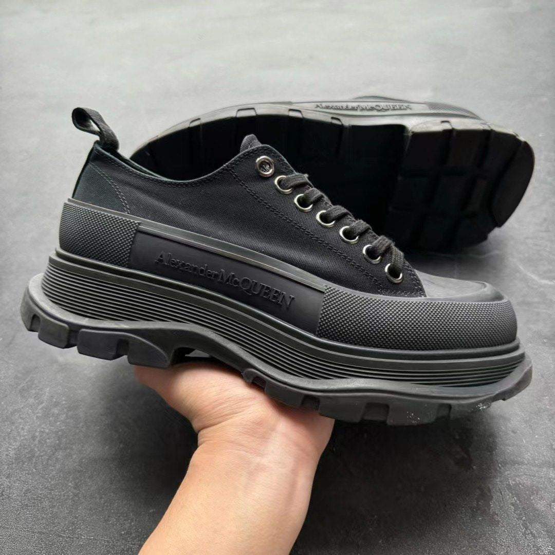 Alexander McQueen Tread Slick 