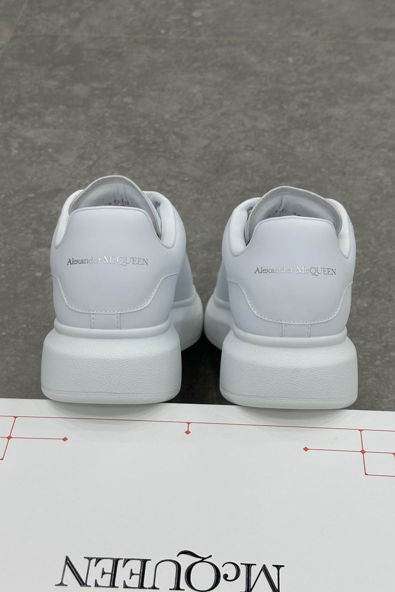 Alexander McQueen Oversized Sneaker Triple White - heel